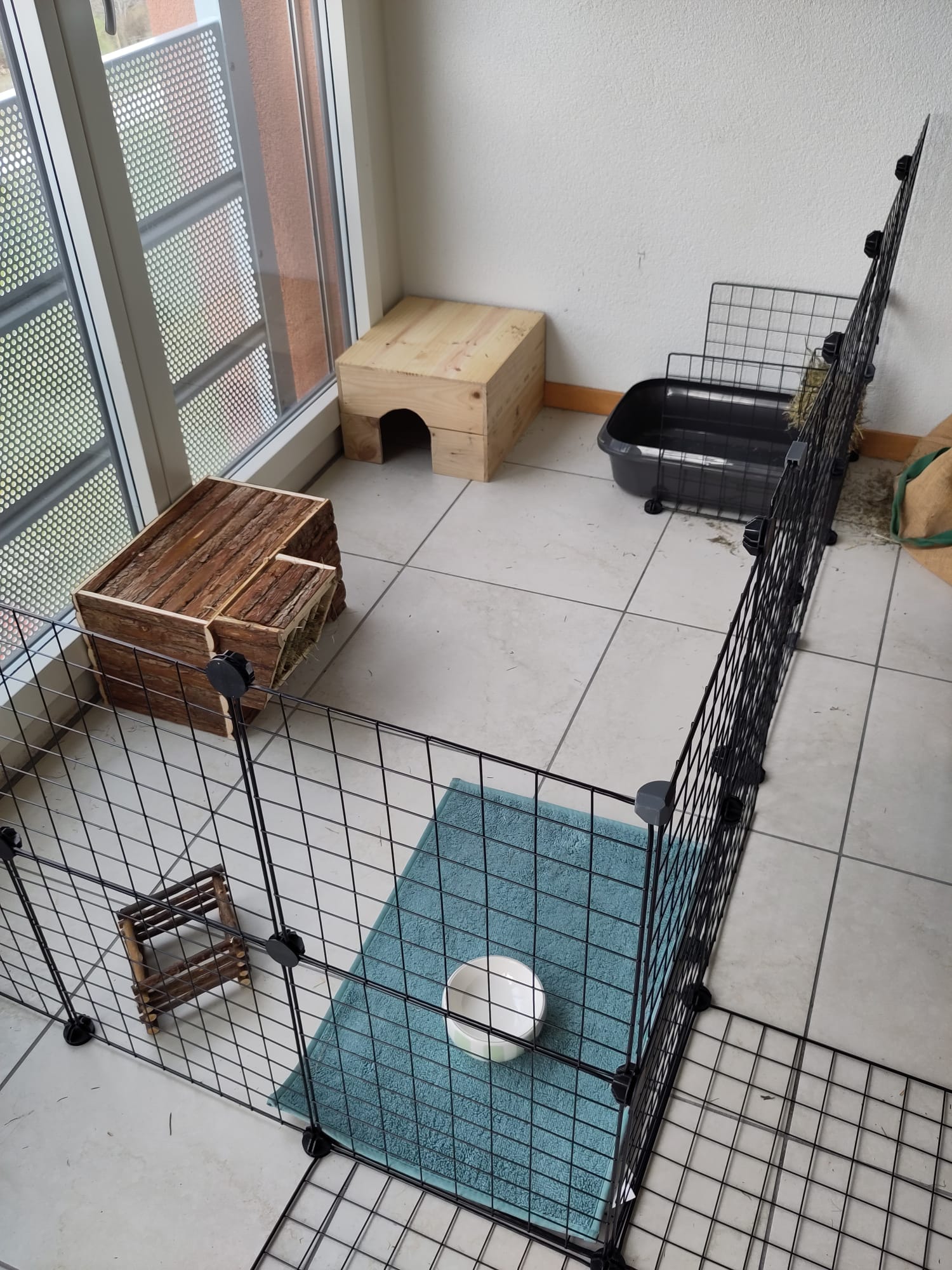Customizable Connectors for Modular Rabbit Enclosures and Shelving ...