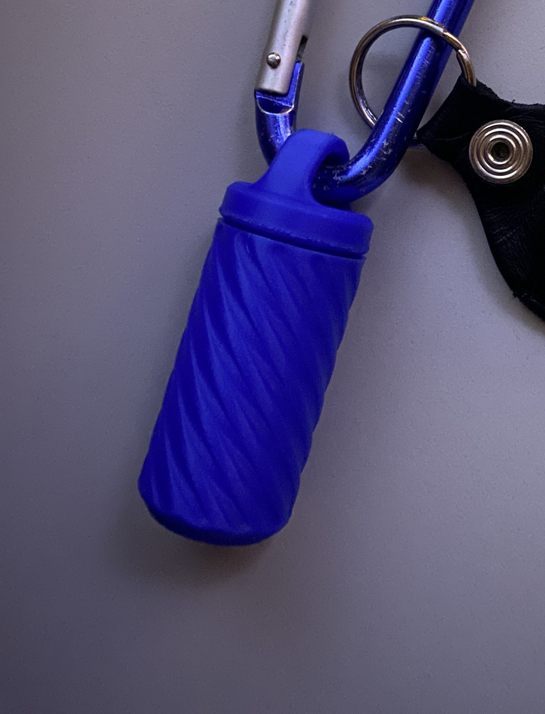 Miniatura 4 do modelo 3D Pill Container 4 Key Chain