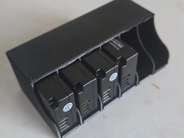 Canon LP-E17 holder