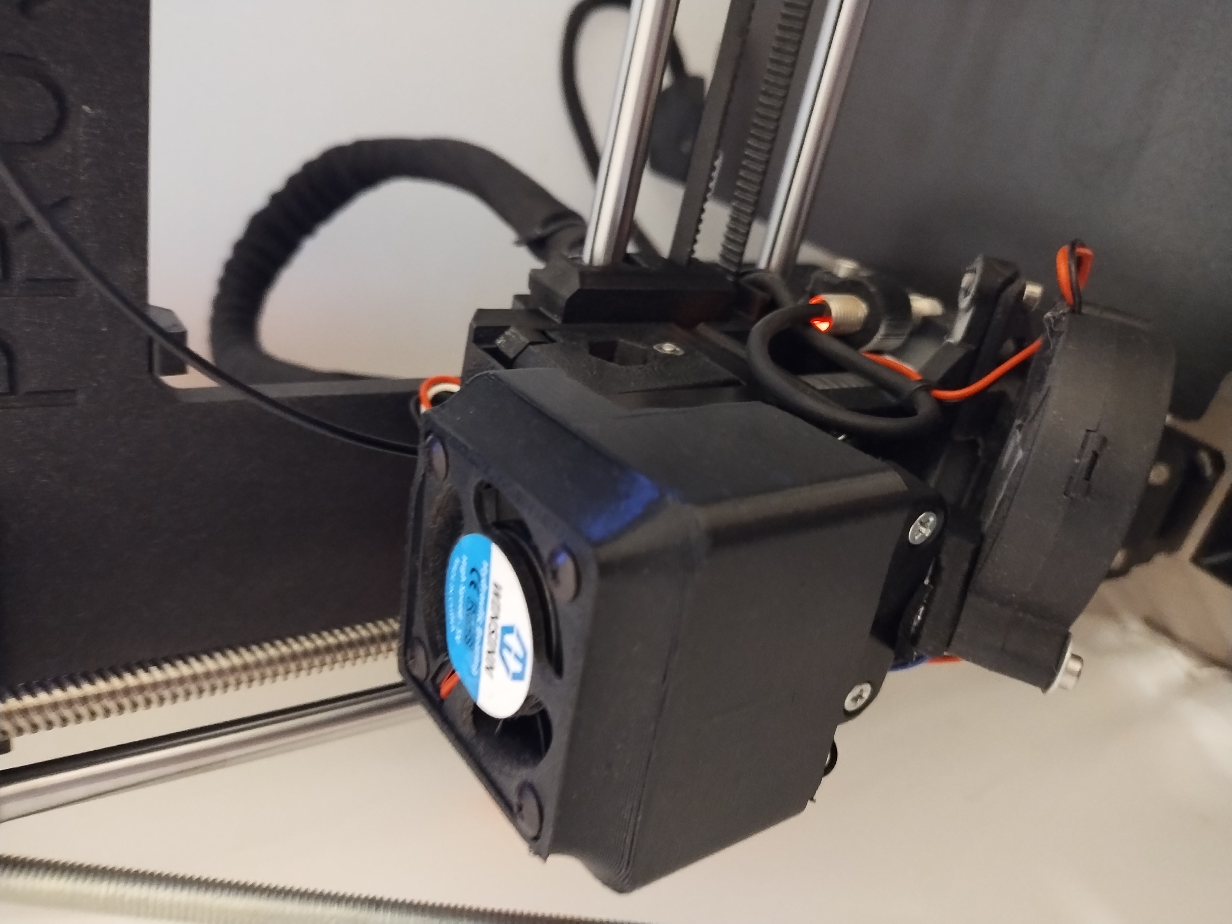 Prusa Mk3 Extruder cooler shroud with heatsink and 40mm fan by DockGuy ...