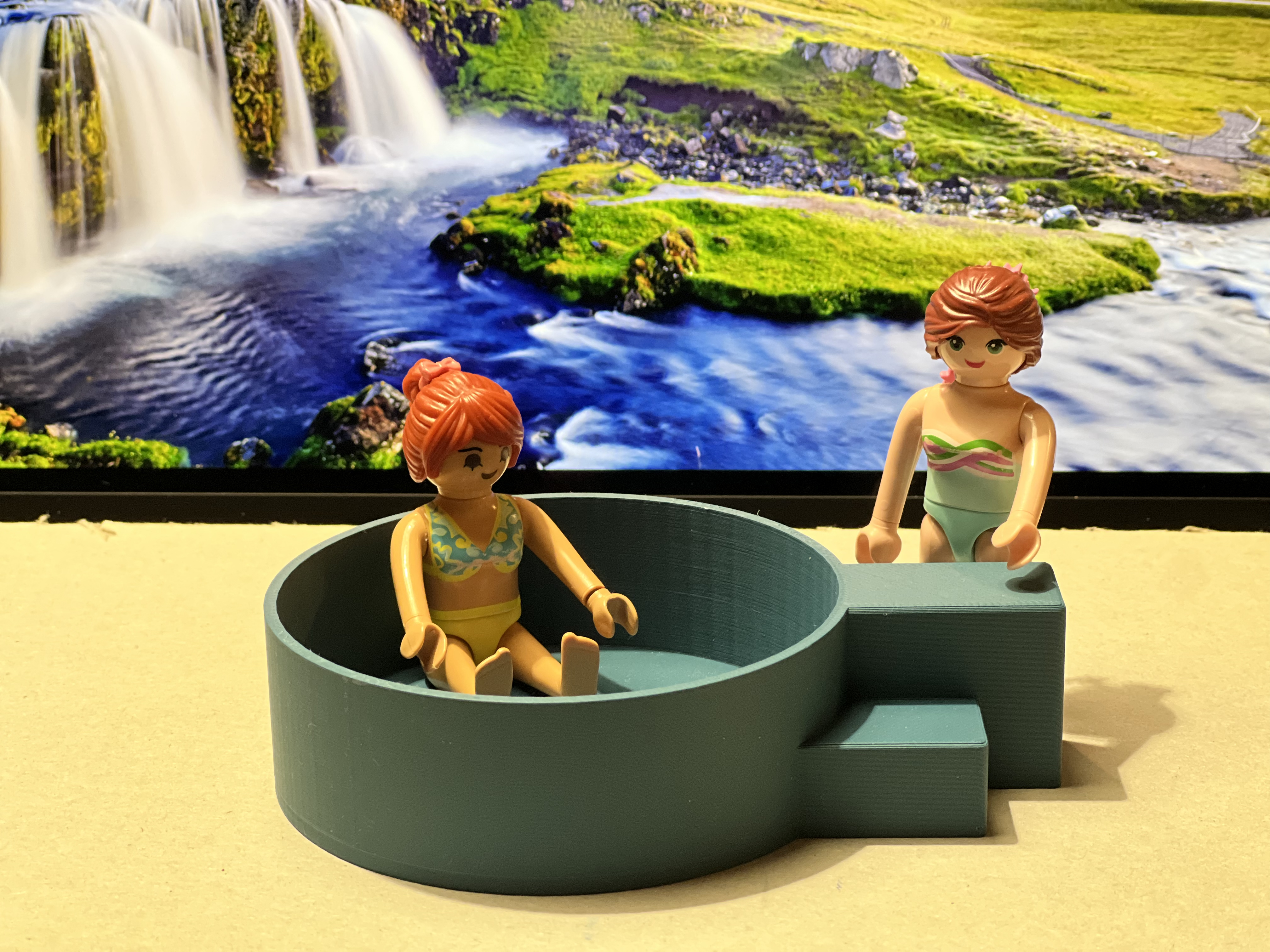 Playmobil sized Hot Tub / Hot Pot