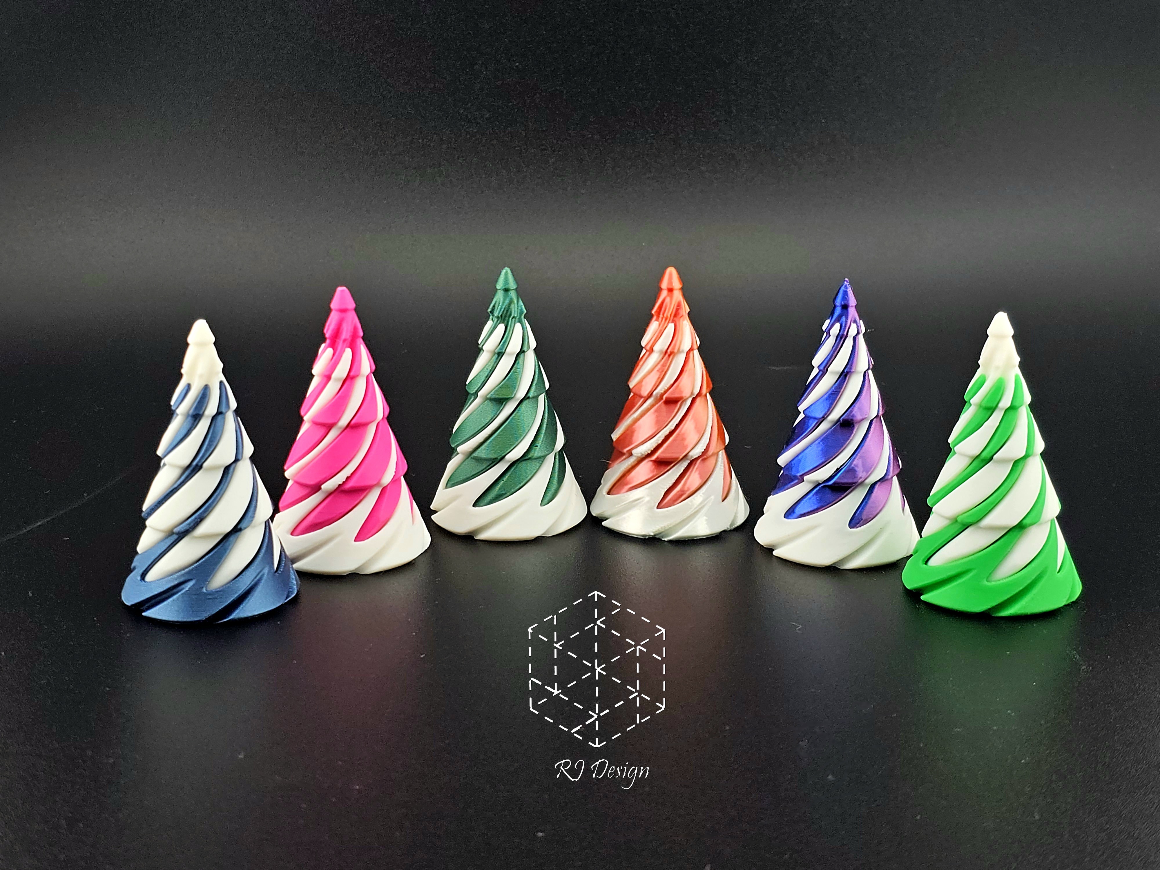 V2 Series - Mini Christmas Tree