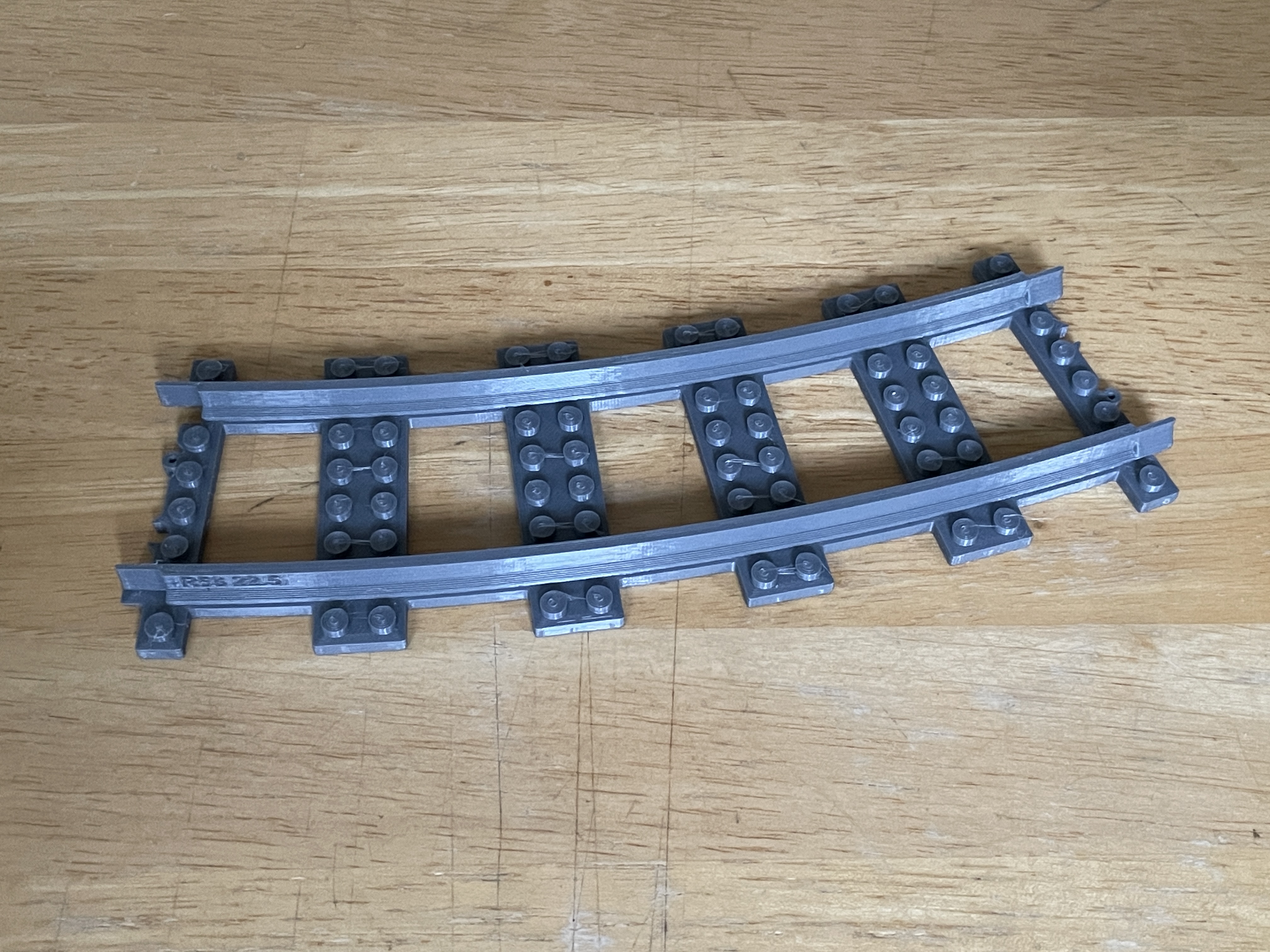 R56 Curve L-Gauge Train Track - Compatiple with LEGO Track