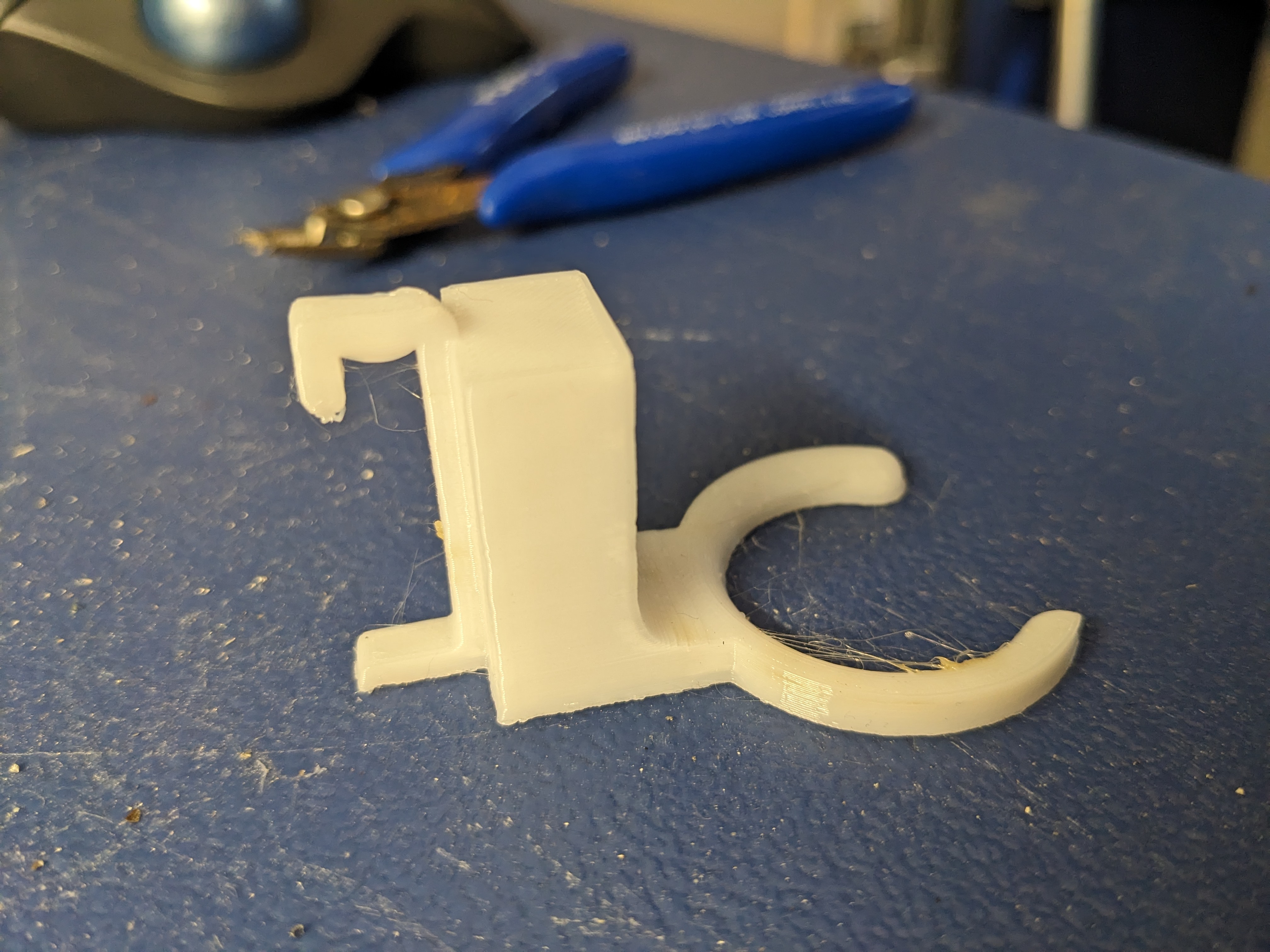 Miniatura 2 do modelo 3D volcano bag holder