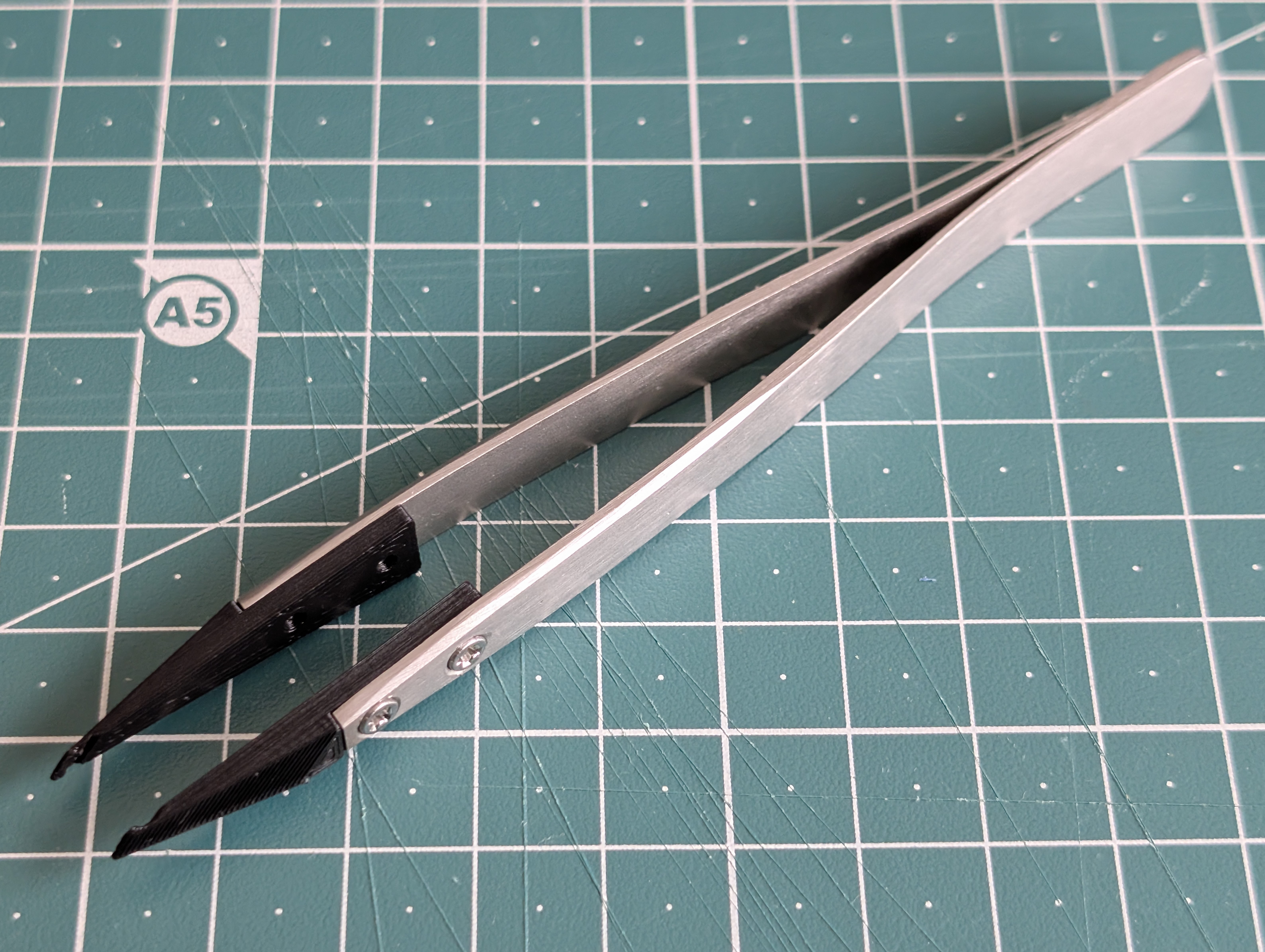 Replaceable grooved tips for Bernstein tweezers — miniatura 4