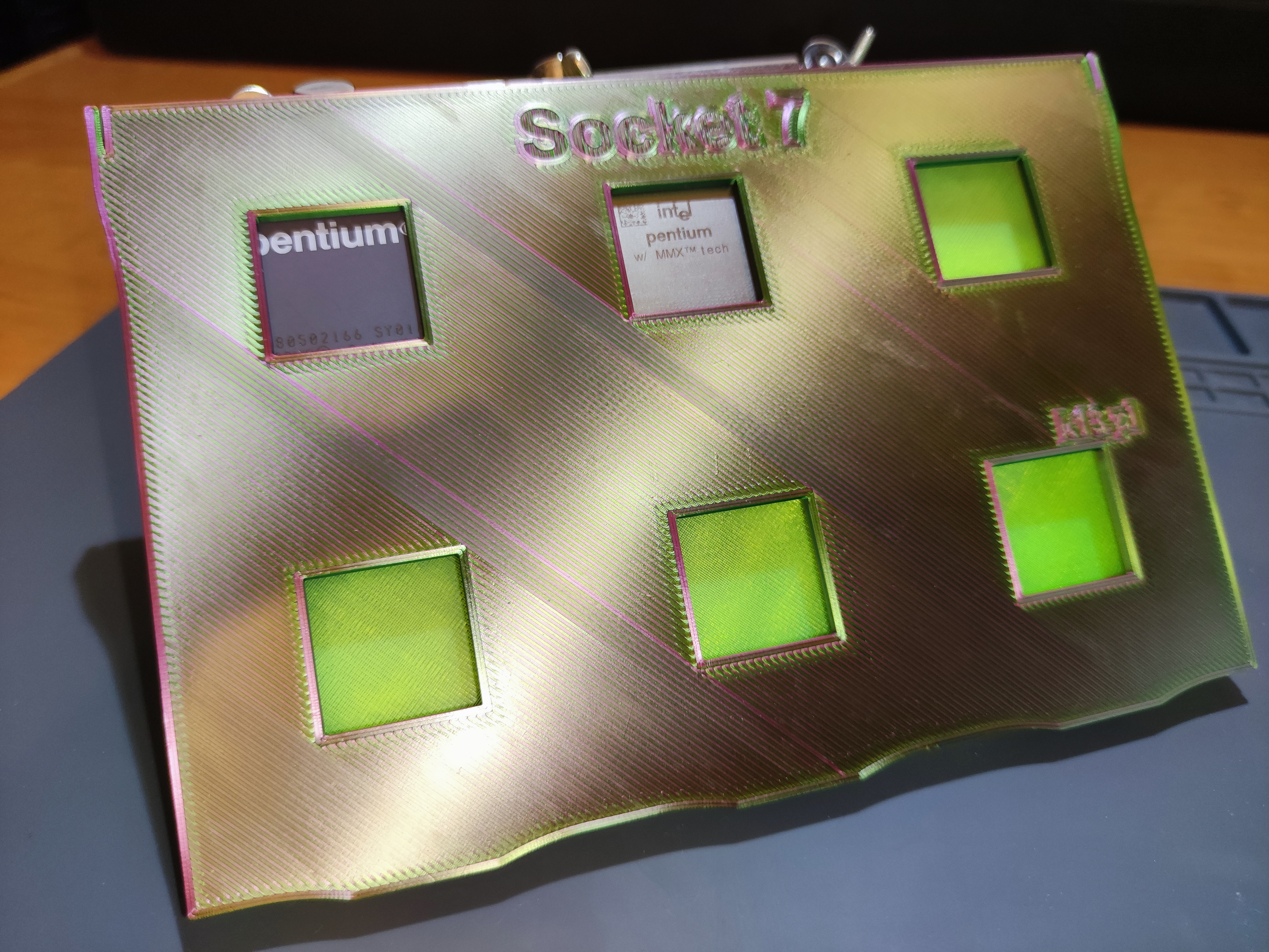 Miniatura 2 do modelo 3D CPU Box for Socket 7
