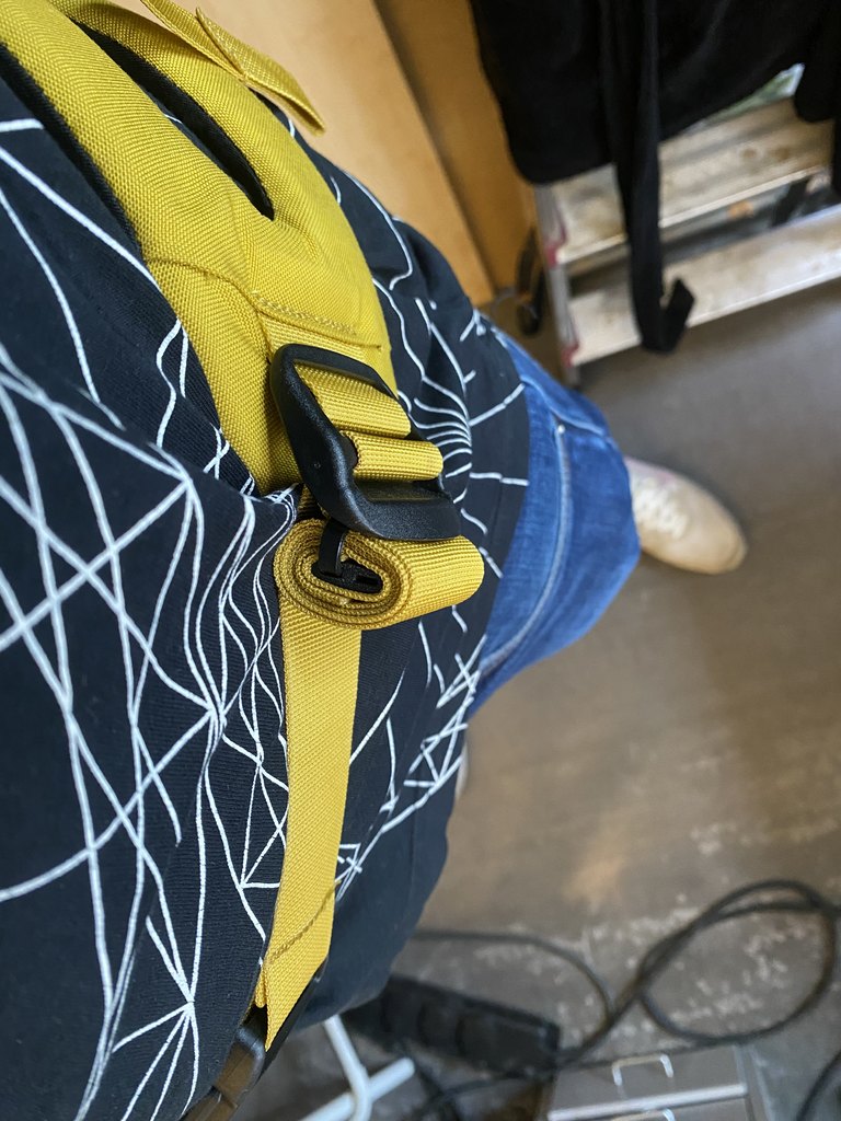 Backpack Hip Belt Strap Shortener for 4.6 mm Zipties by polydisco