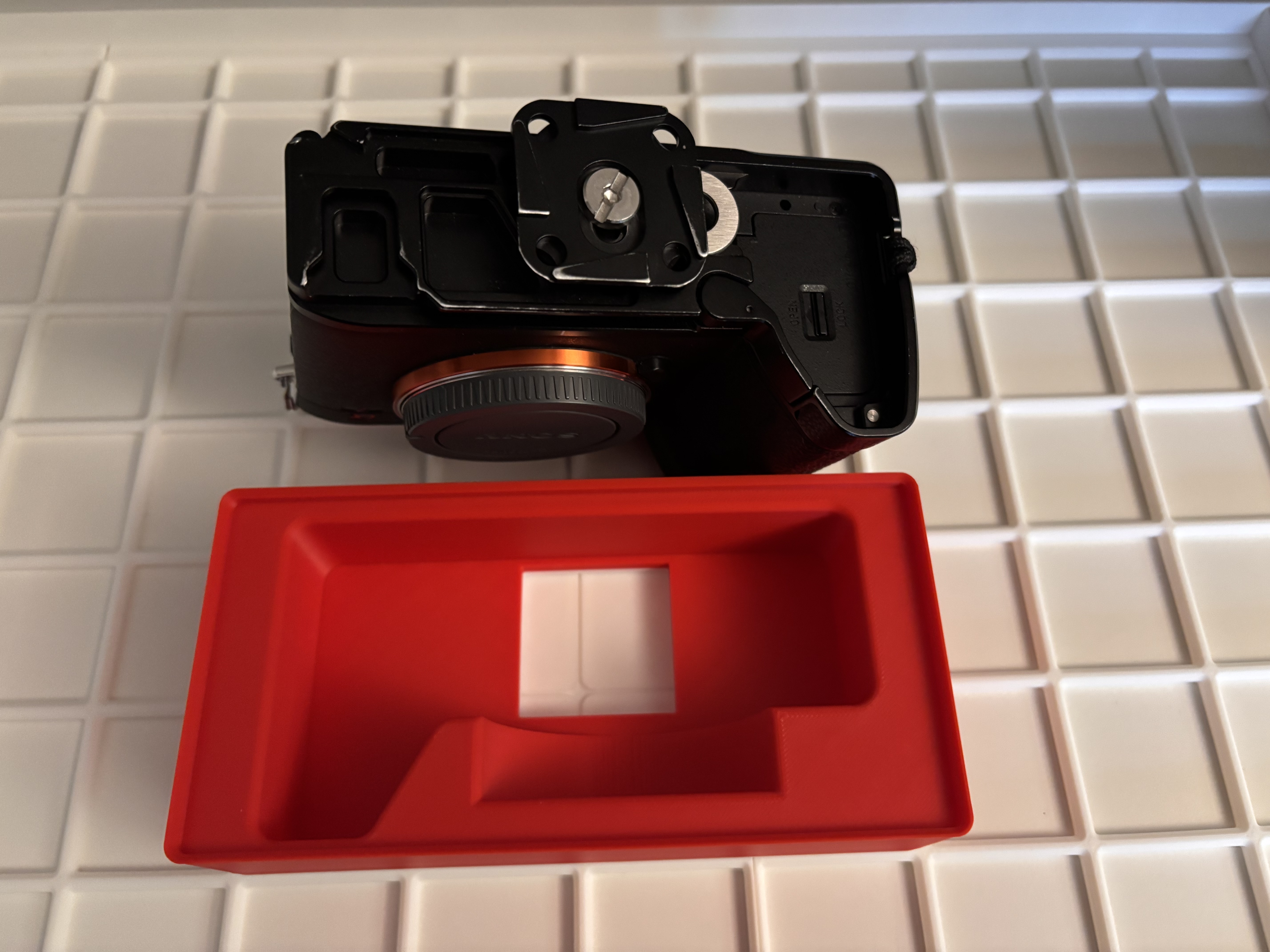 Sony A7IV Gridfinity für Peak-Clip und Smallrig