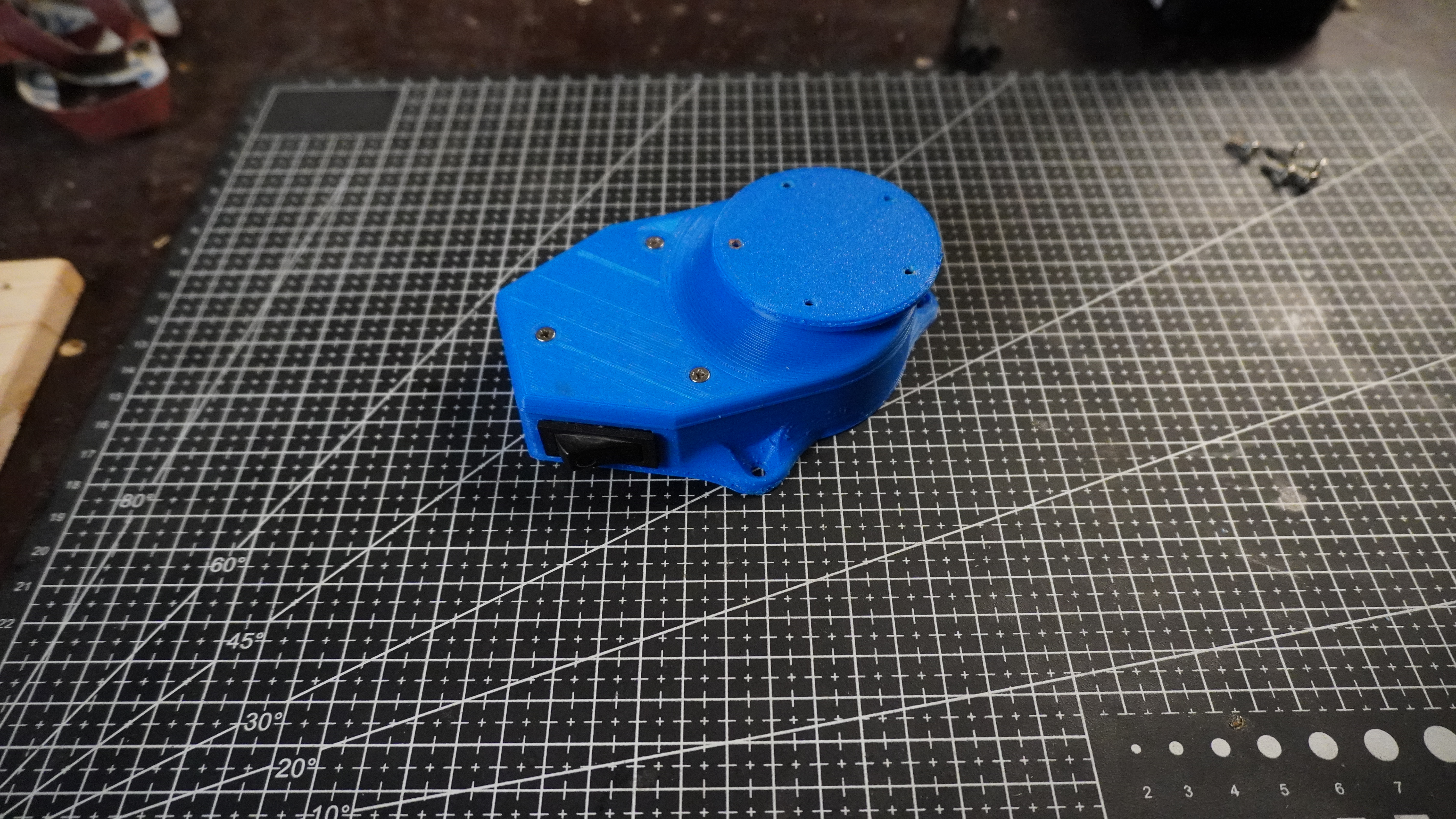 Miniatura 2 do modelo 3D rotating display table