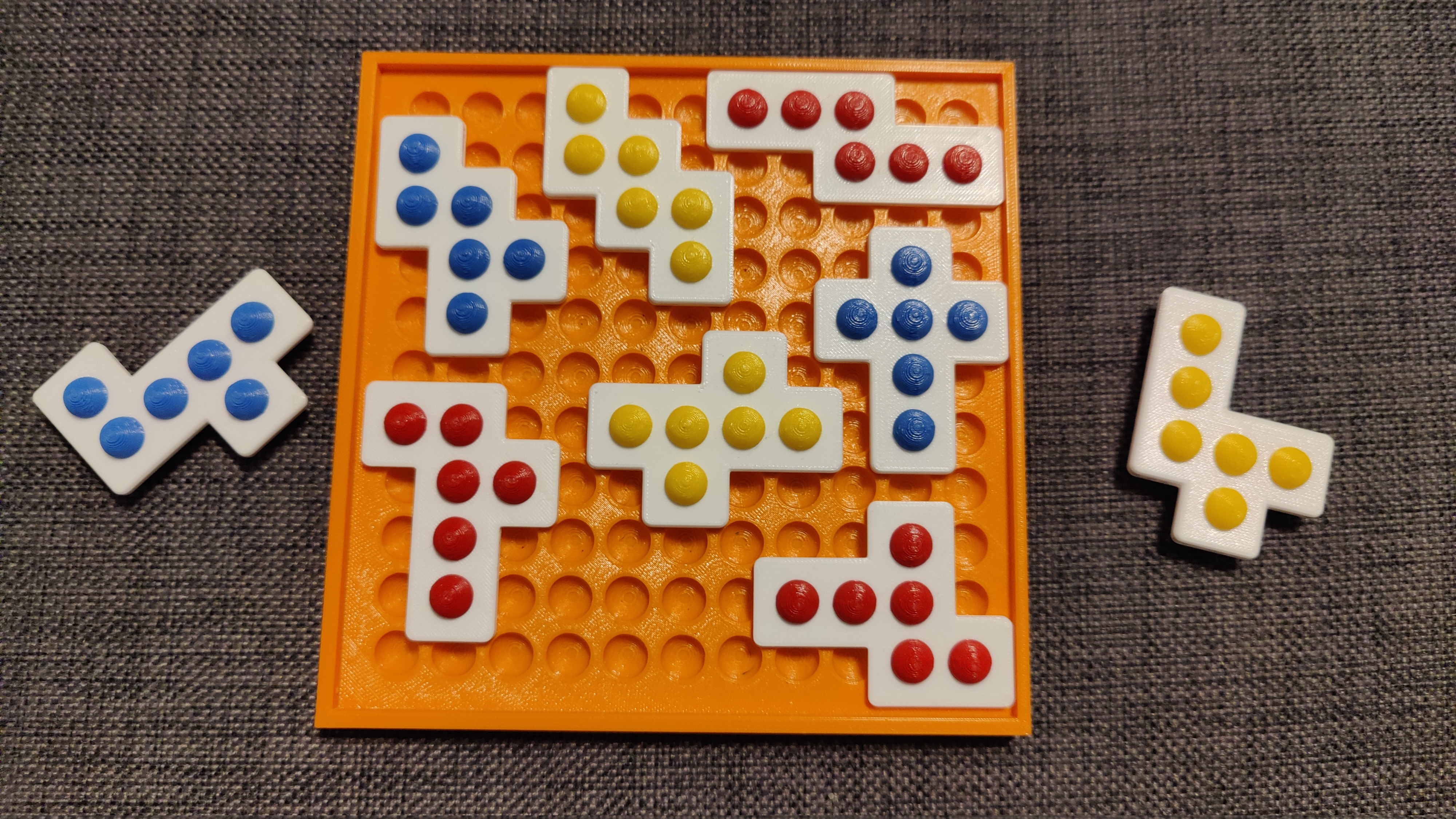 9-Teile-Puzzle mit Legebrett