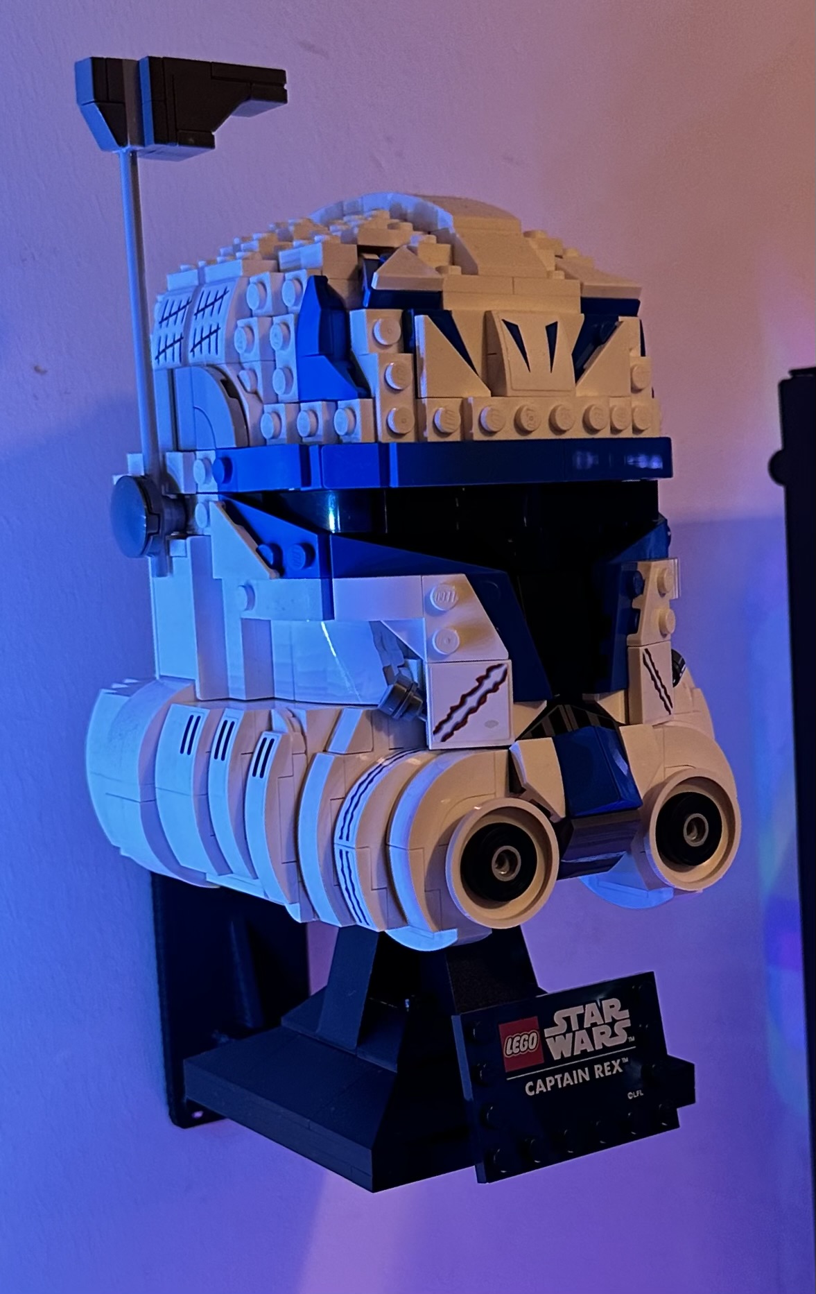 Starwars Lego head wall mount