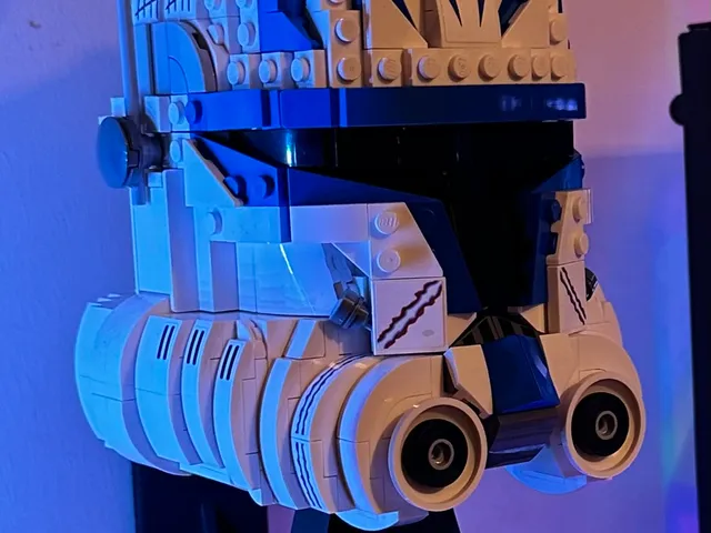 Starwars Lego head wall mount
