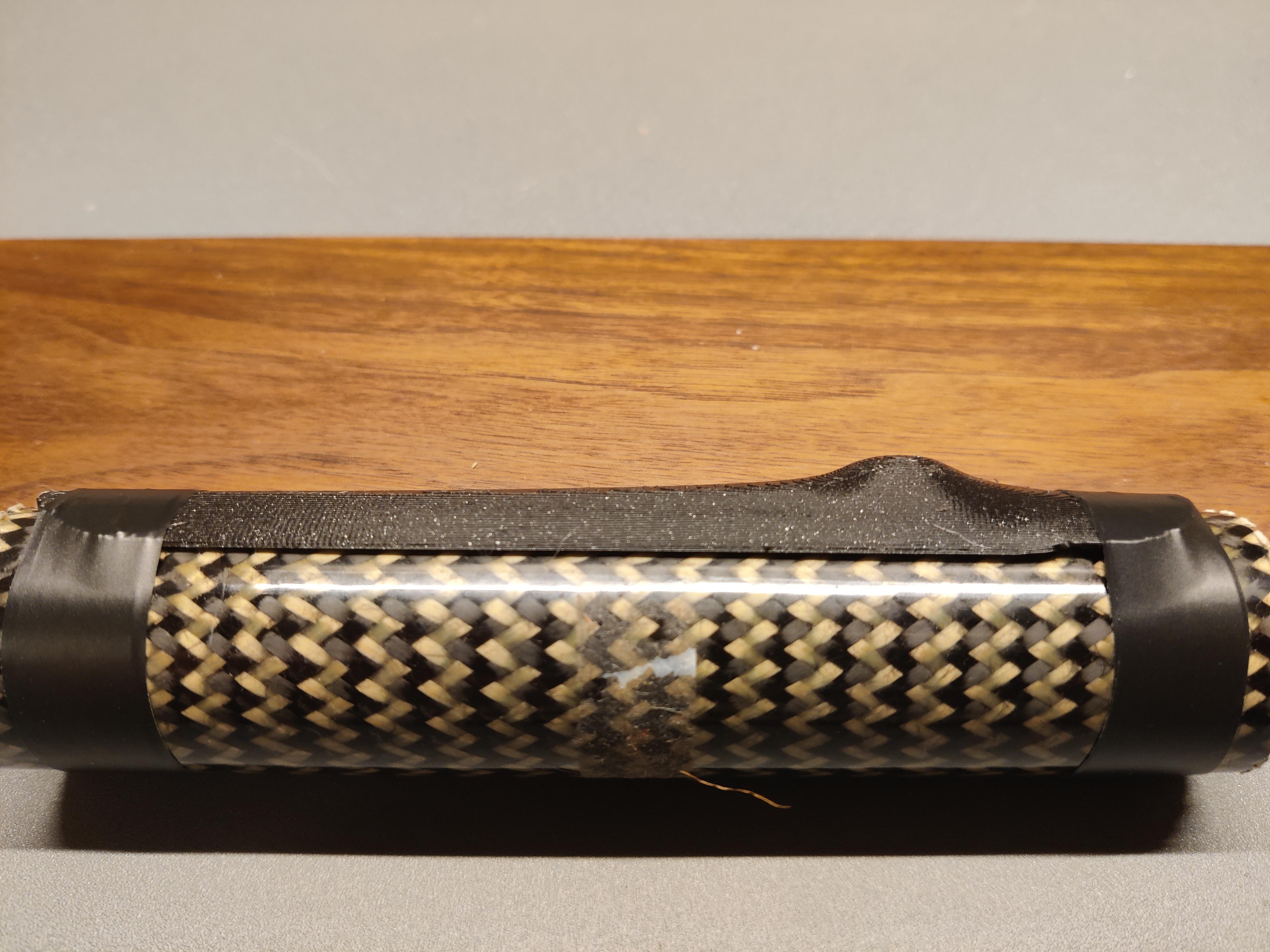 Paddle hand locator