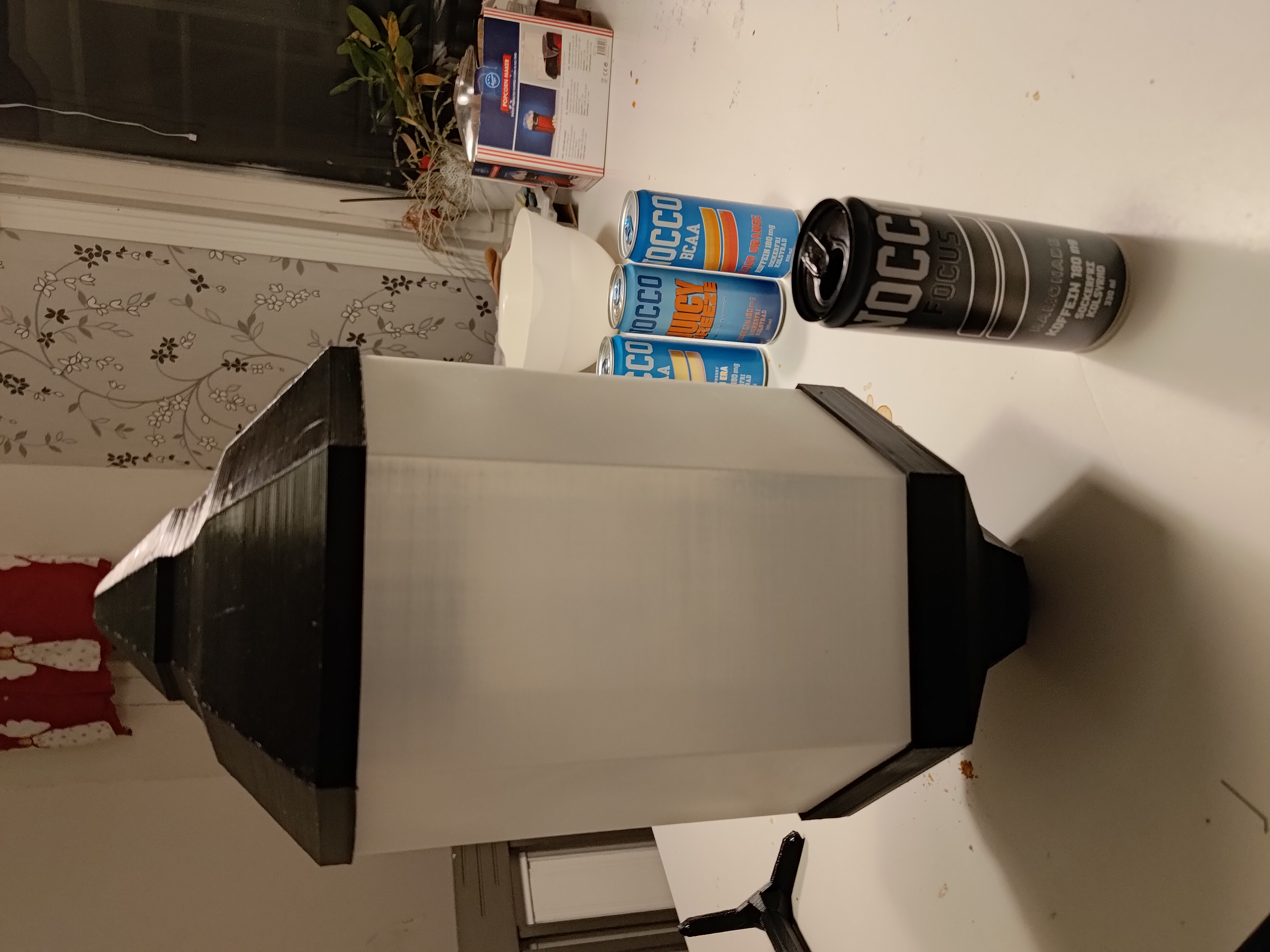 Wall lantern