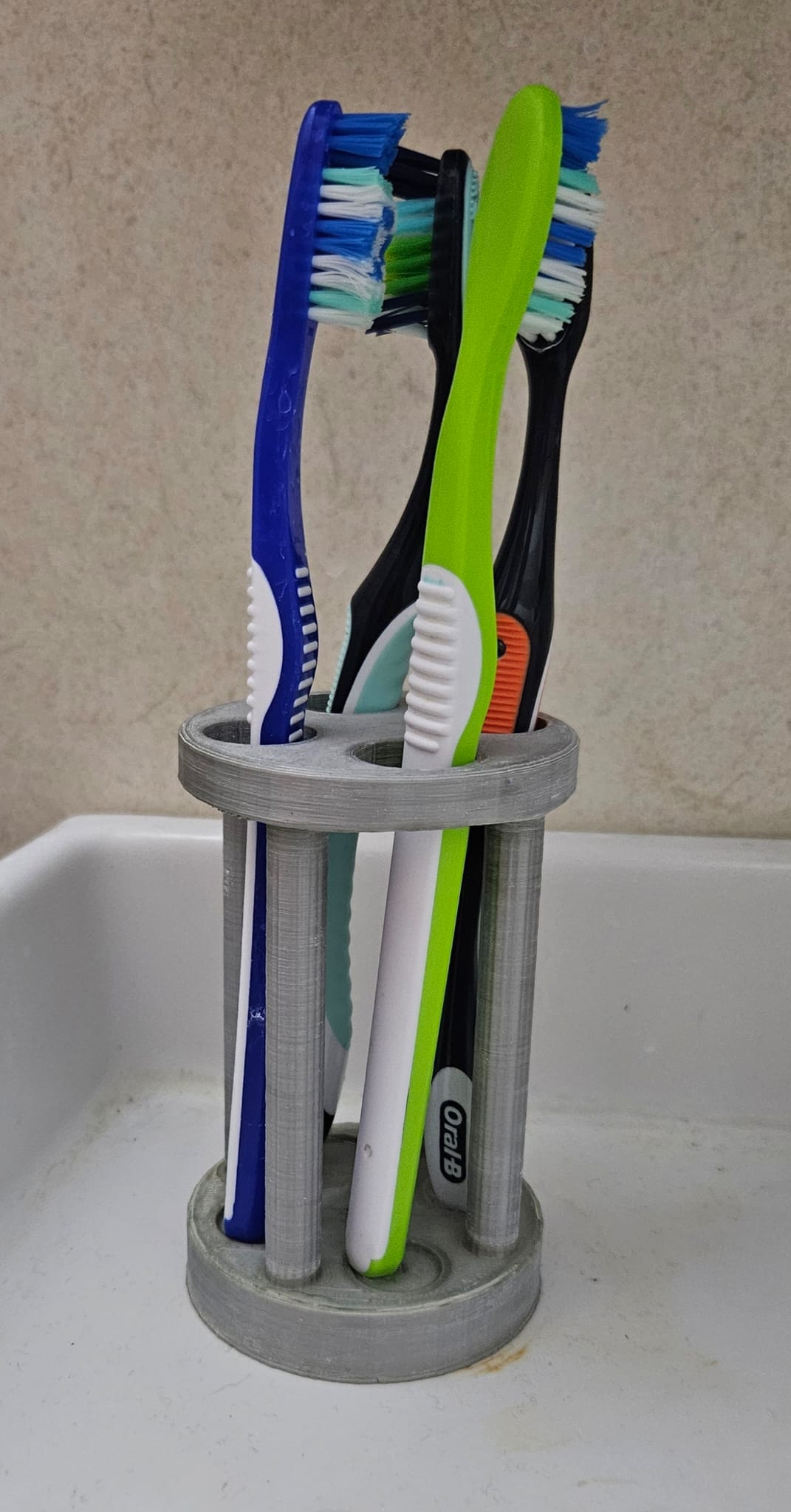 Toothbrush holder by Ernesto 3d Download free STL model