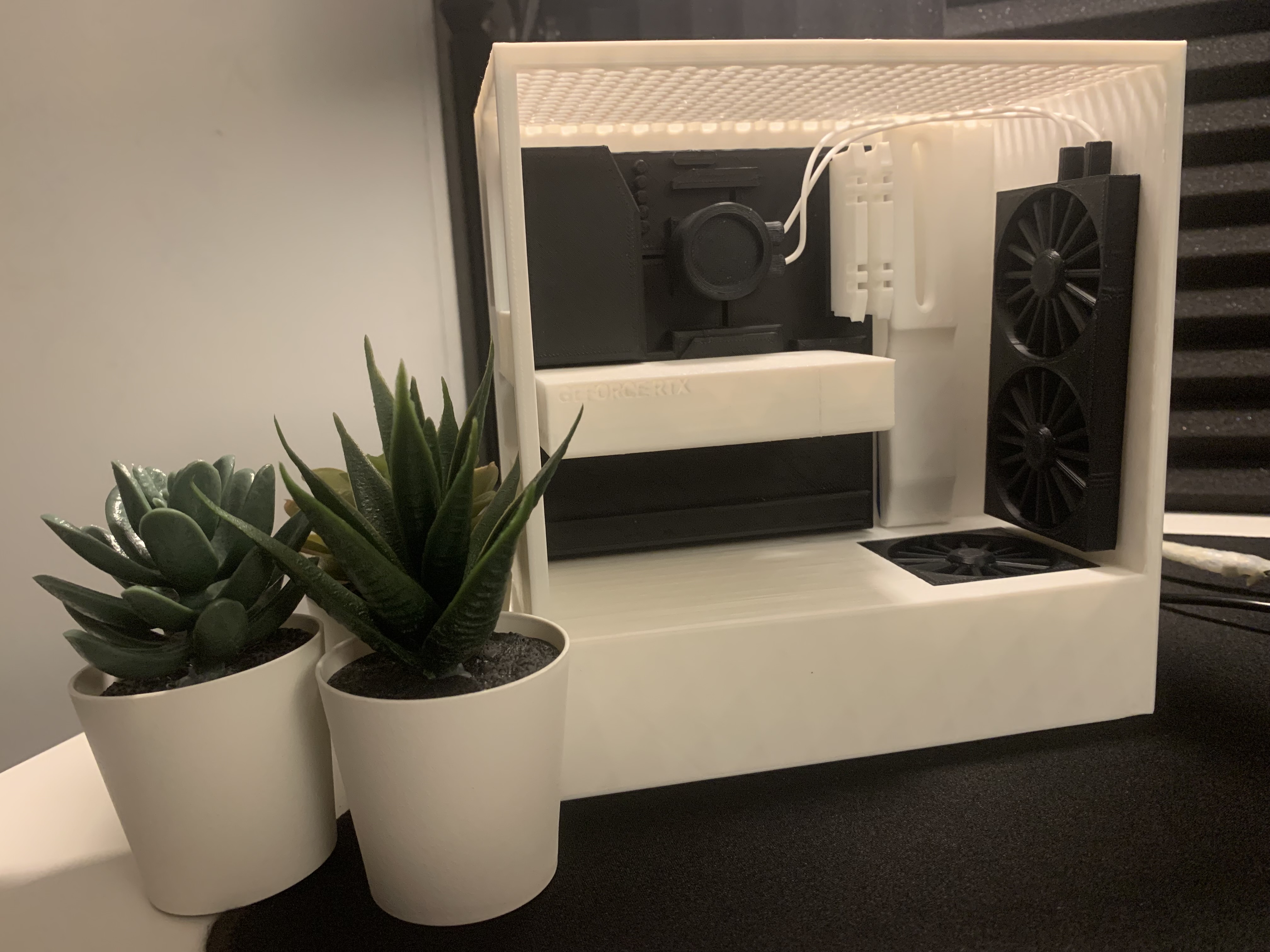 NZXT Mini Custom PC — miniatura 4