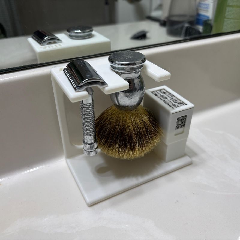 Shaving station (safety razor, brush, blade dispenser) by dragon0504 ...