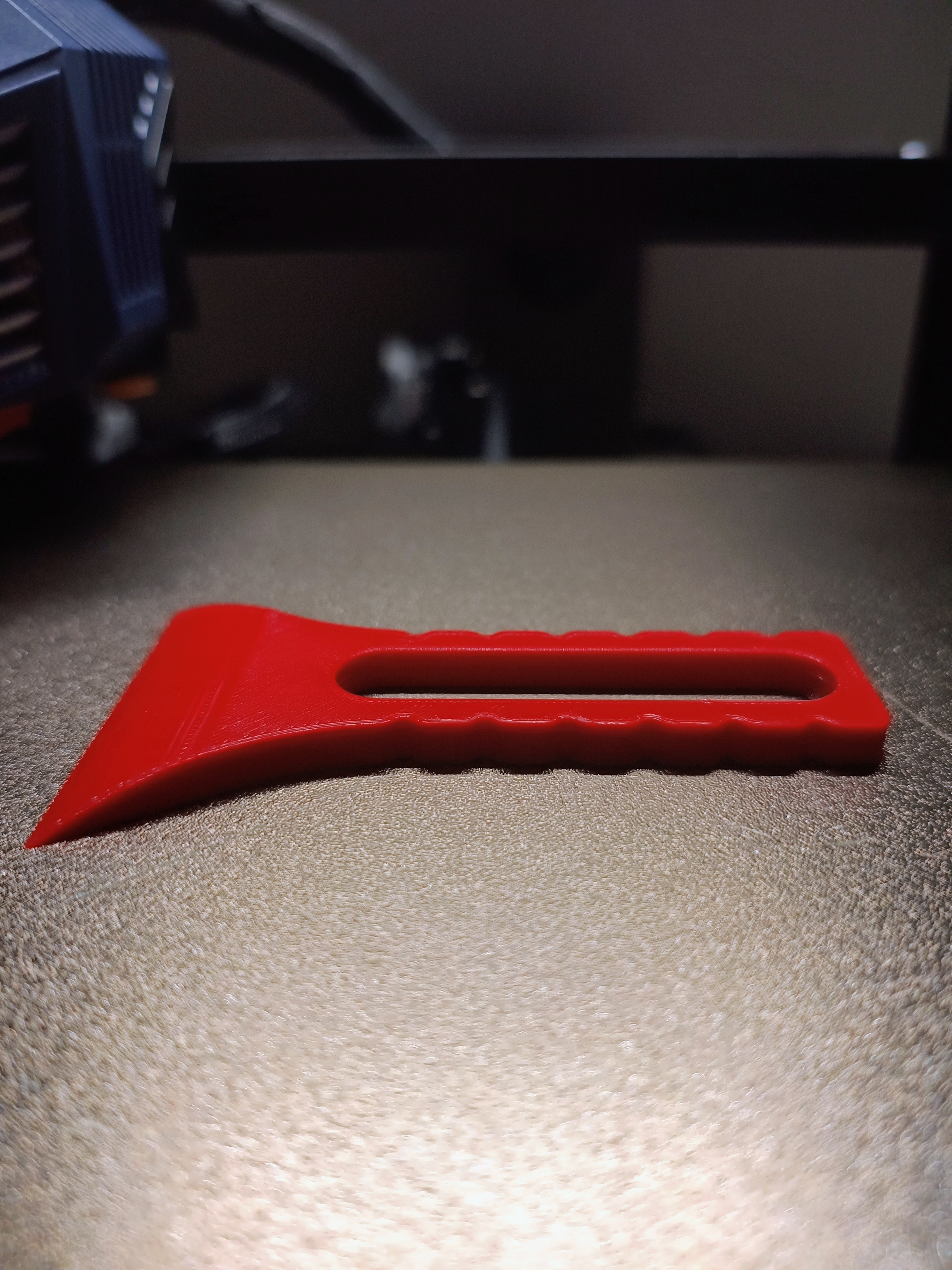 Bed scraper