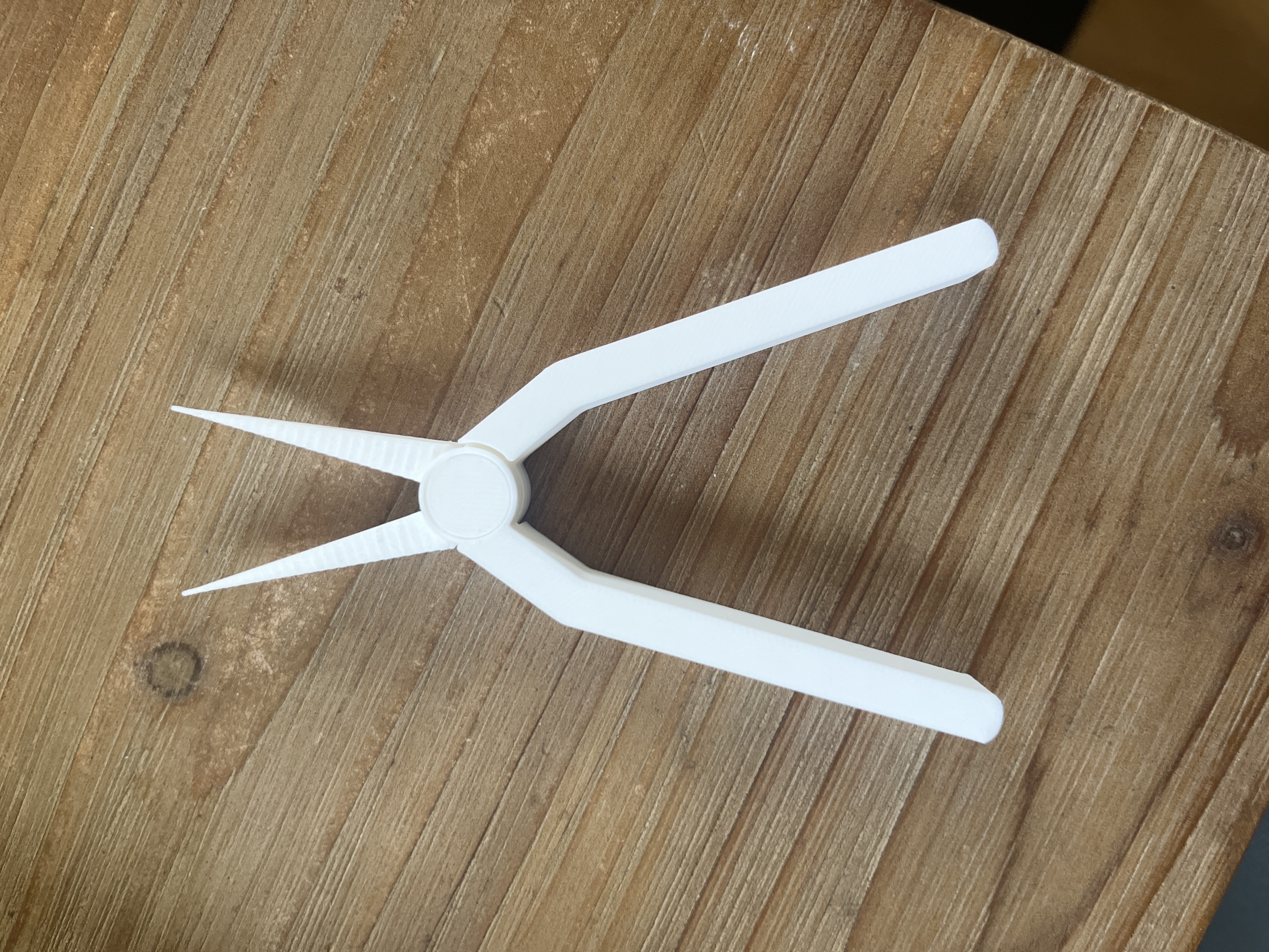 Needle Nose Pliers, Print in Place, Version 2