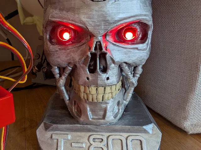 (The) Checkinator -- T800 LED bust