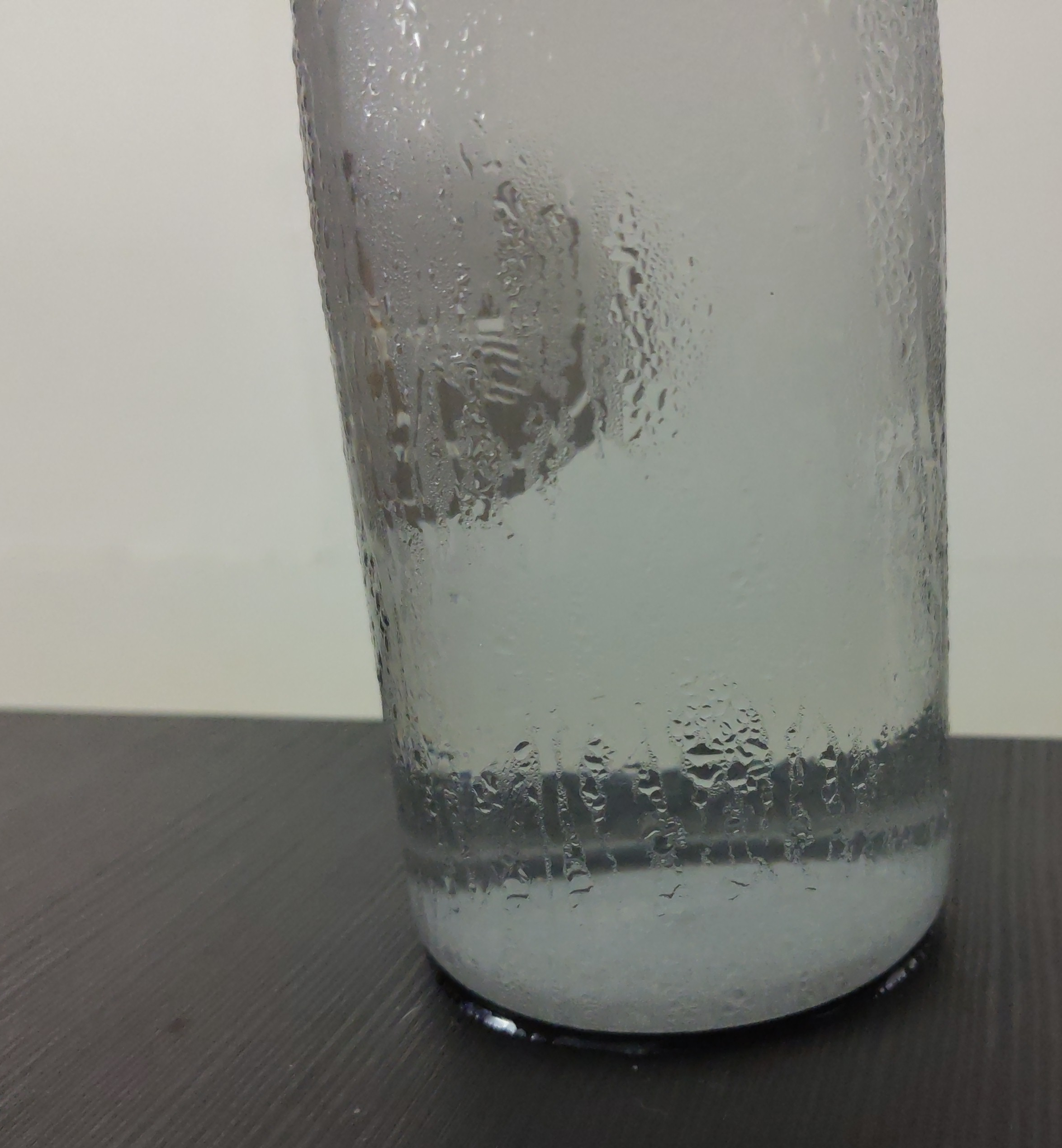 Captures moisture from drinking bottles "sweating"