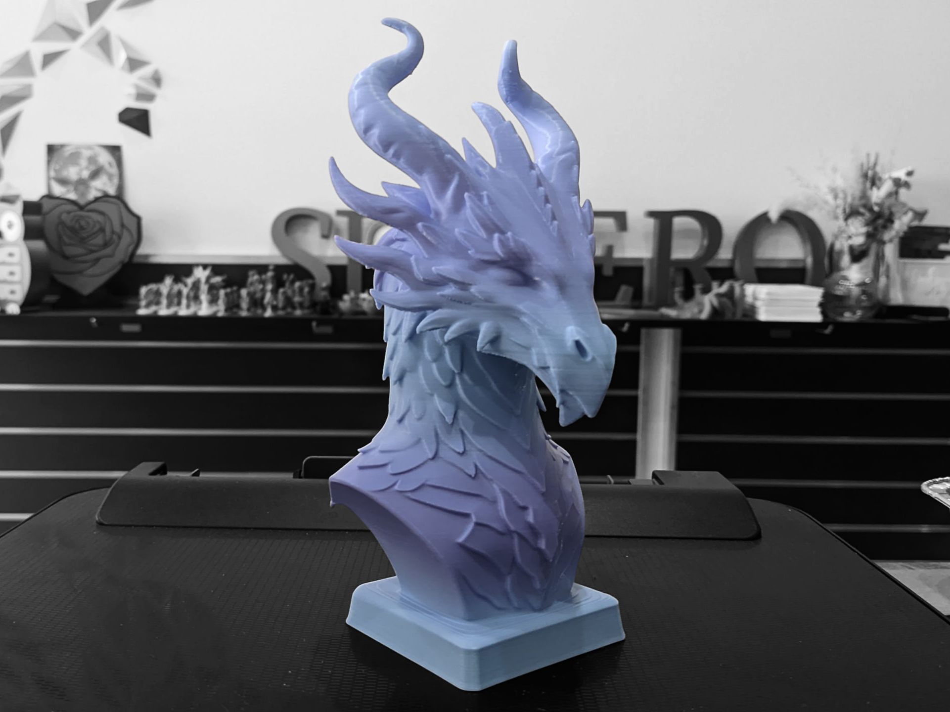 Cosmic Dragon Bust — miniatura 3