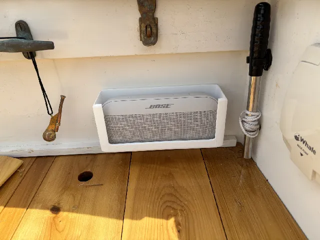 Boat mount for Bose Soundlink Flex