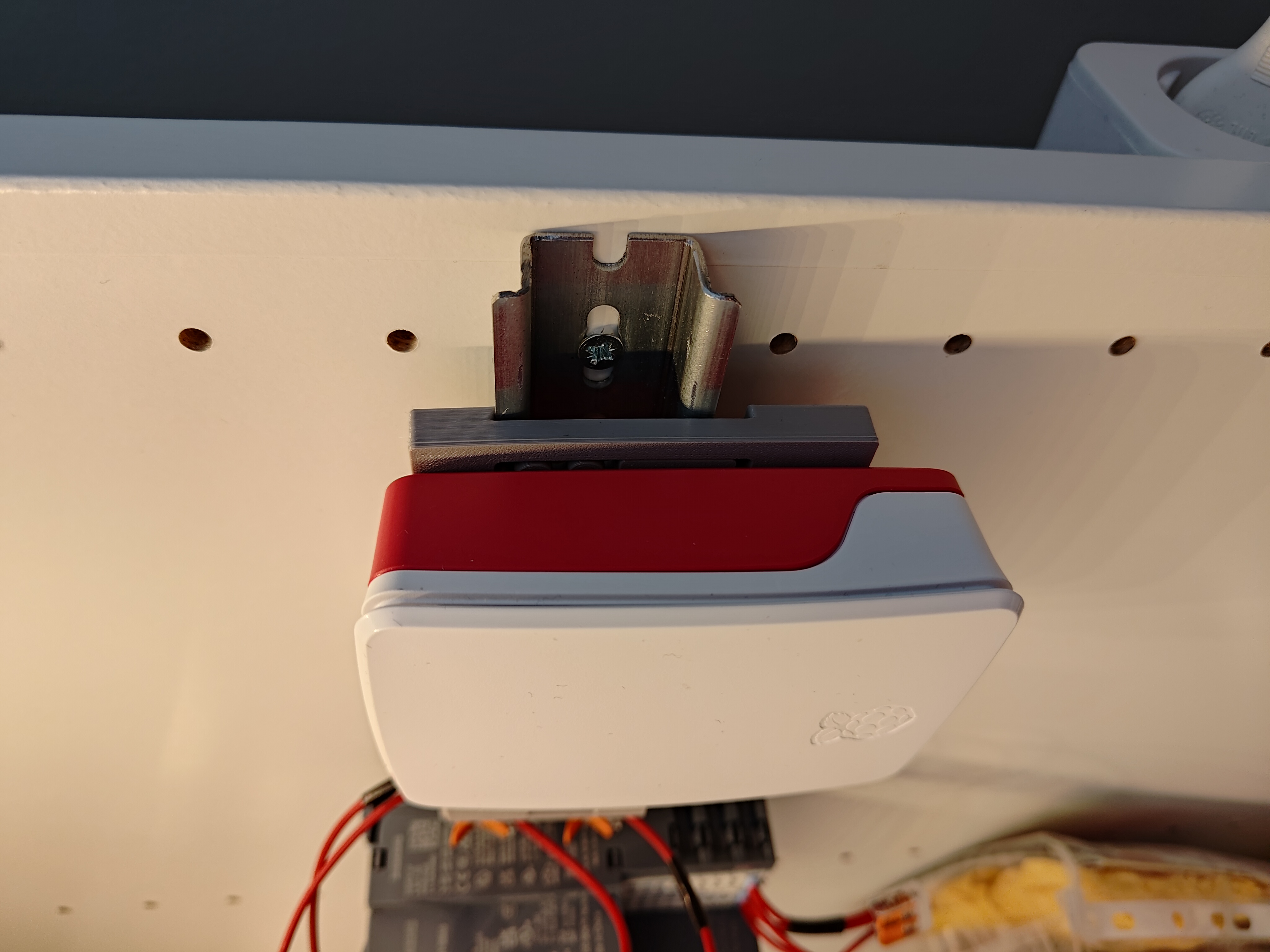 Rpi 5 case dinrail mount by Jercorin | Download free STL model ...