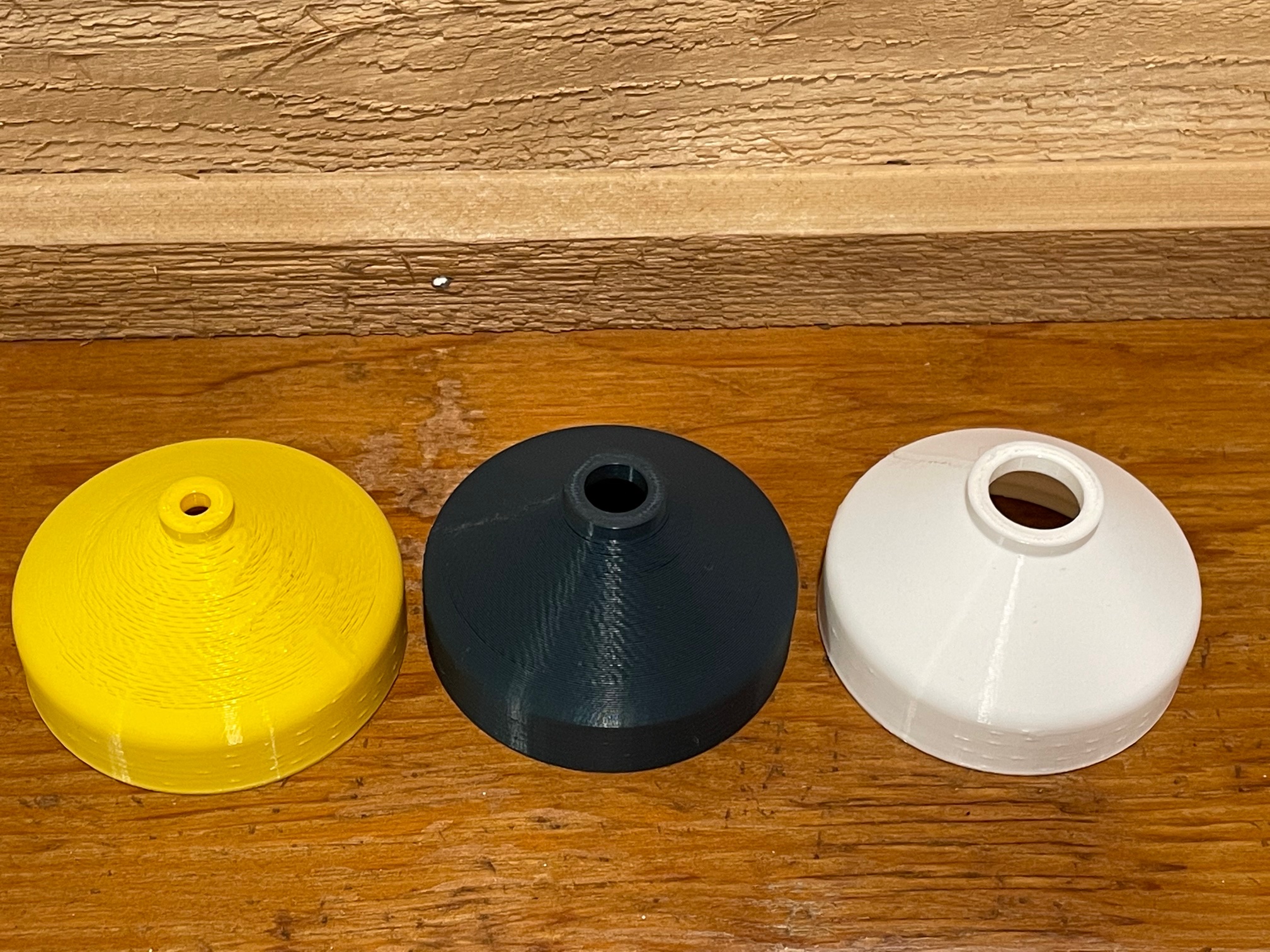 Interchangeable funnel outlet