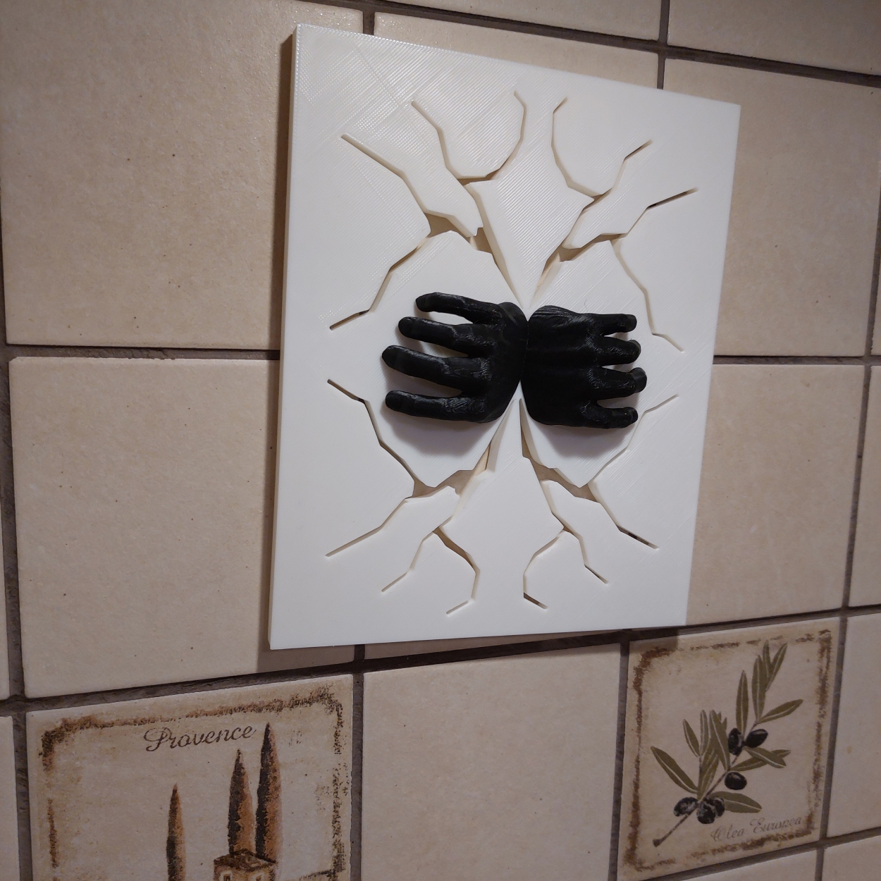 CRAWLING HANDS WALL DECOR