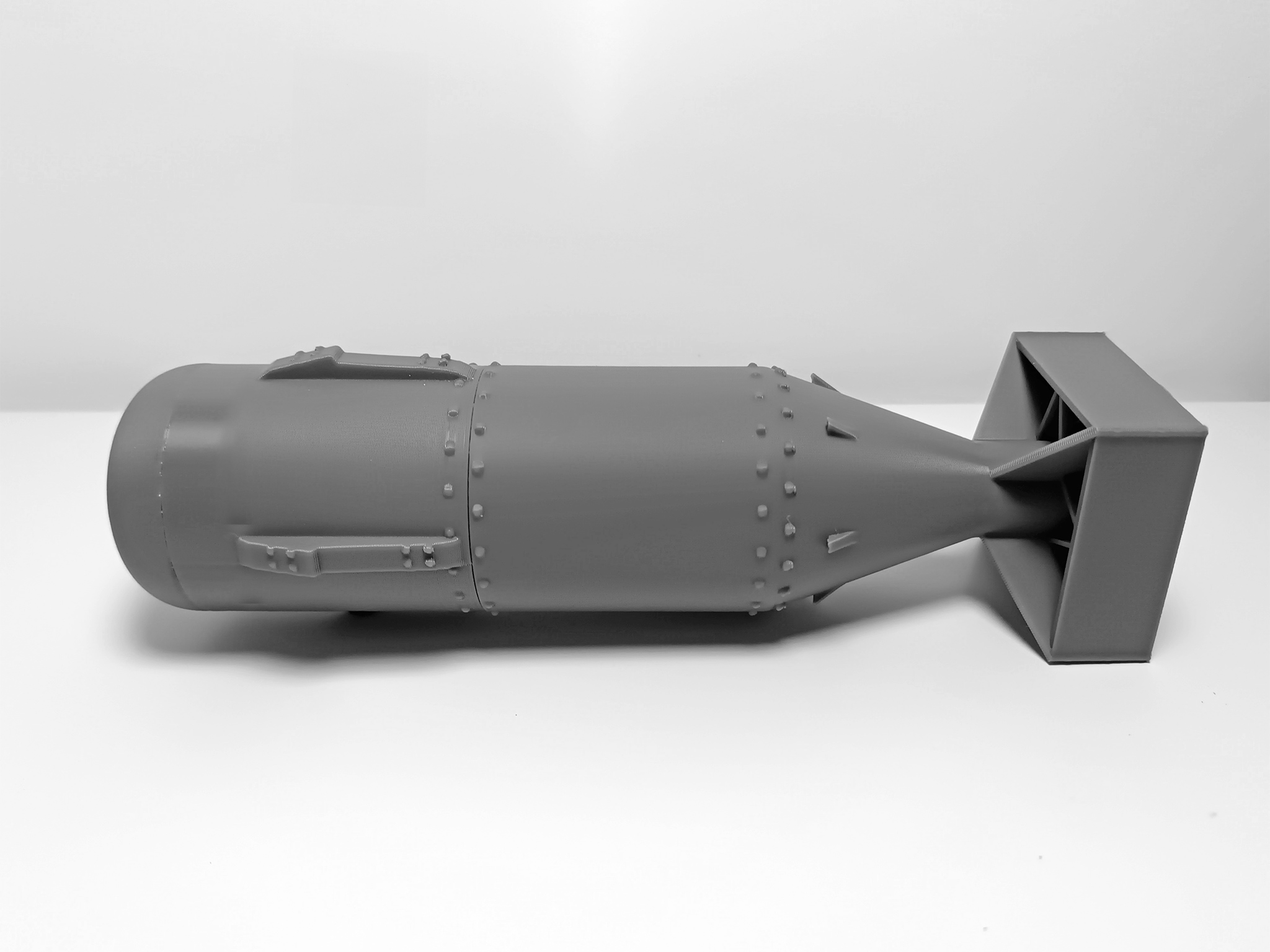 Miniatura 6 do modelo 3D Bomb w/2 sections
