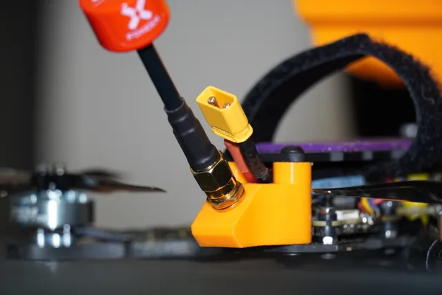 Grinderino 3.5 inch SMA Antenna Mount