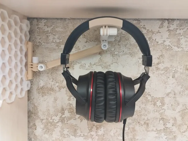 Headphones mount