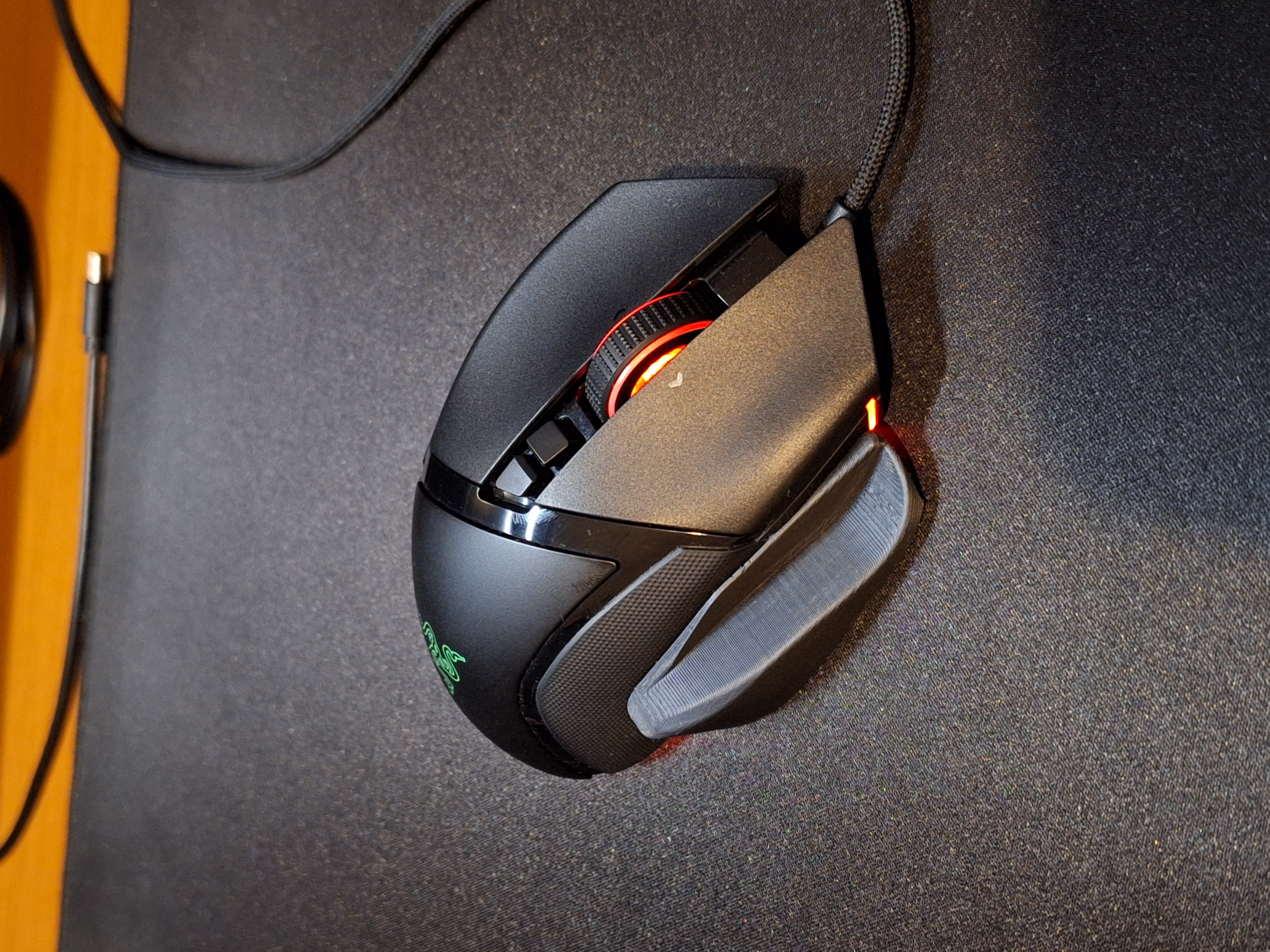Razer Basilisk Ring Finger Rest