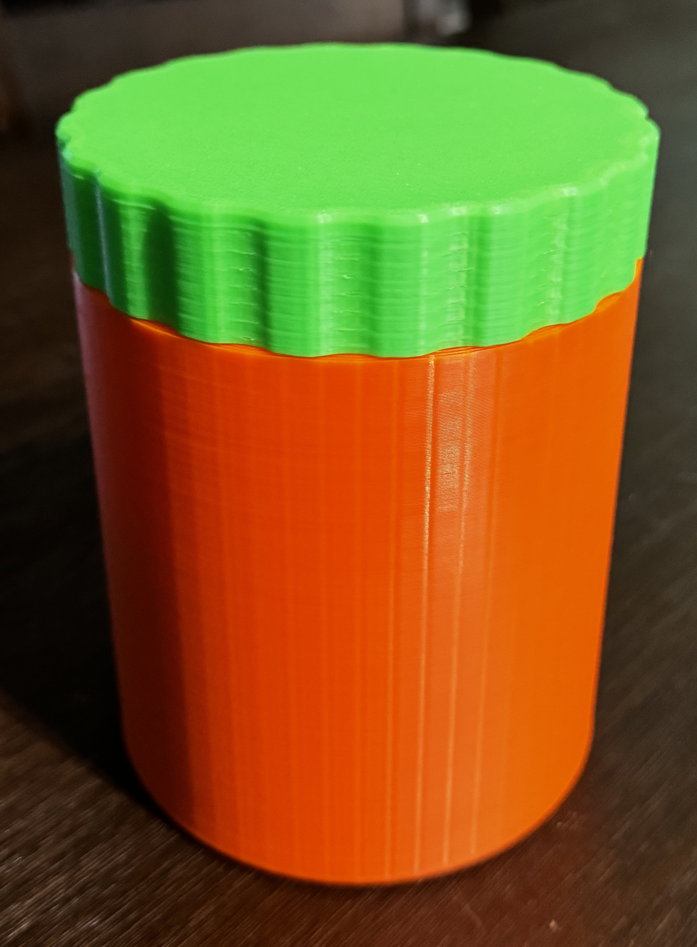 Large Storage Container with Screw Top Lid by Wiz3D Download free STL