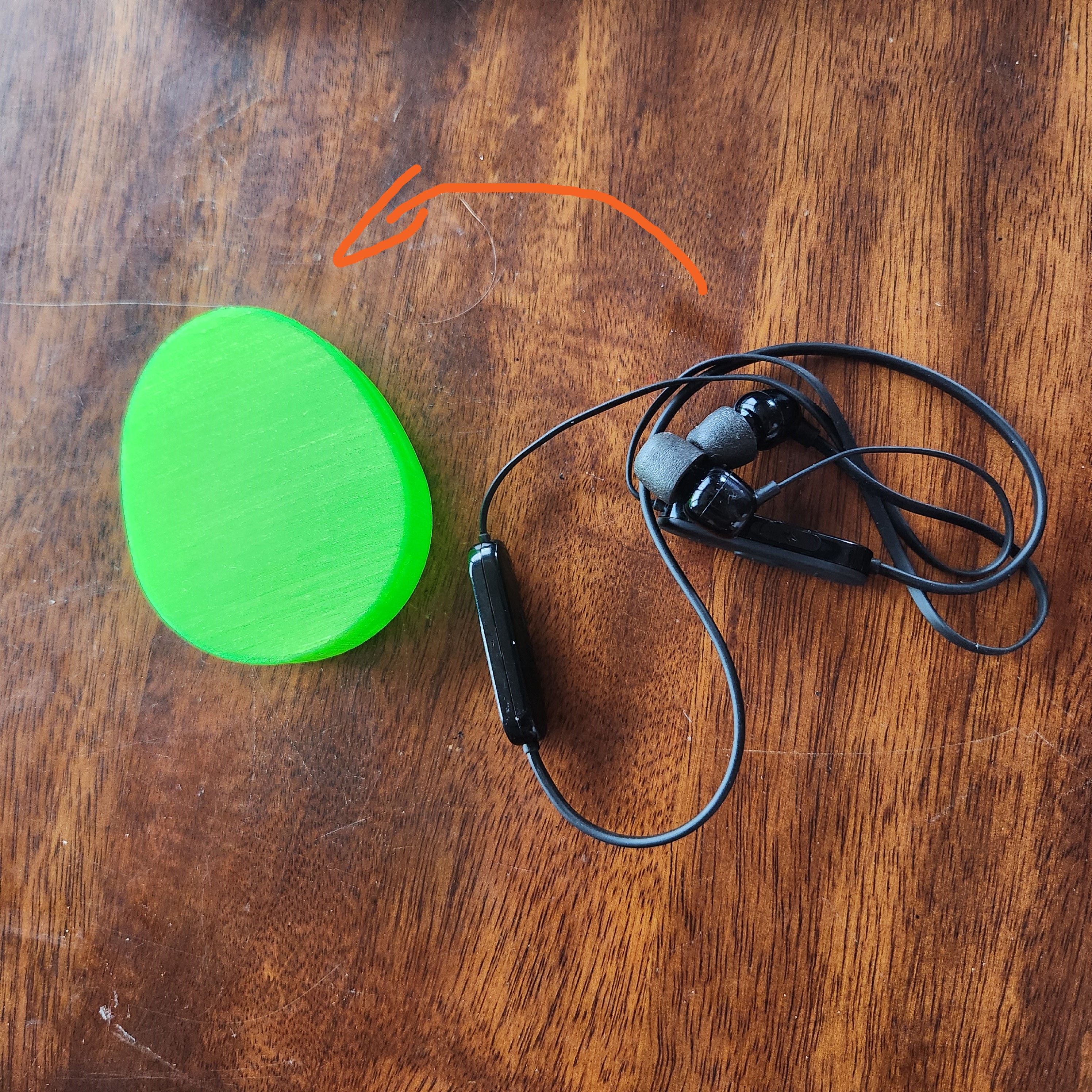 Miniatura 4 do modelo 3D EGG Ear Bud Case