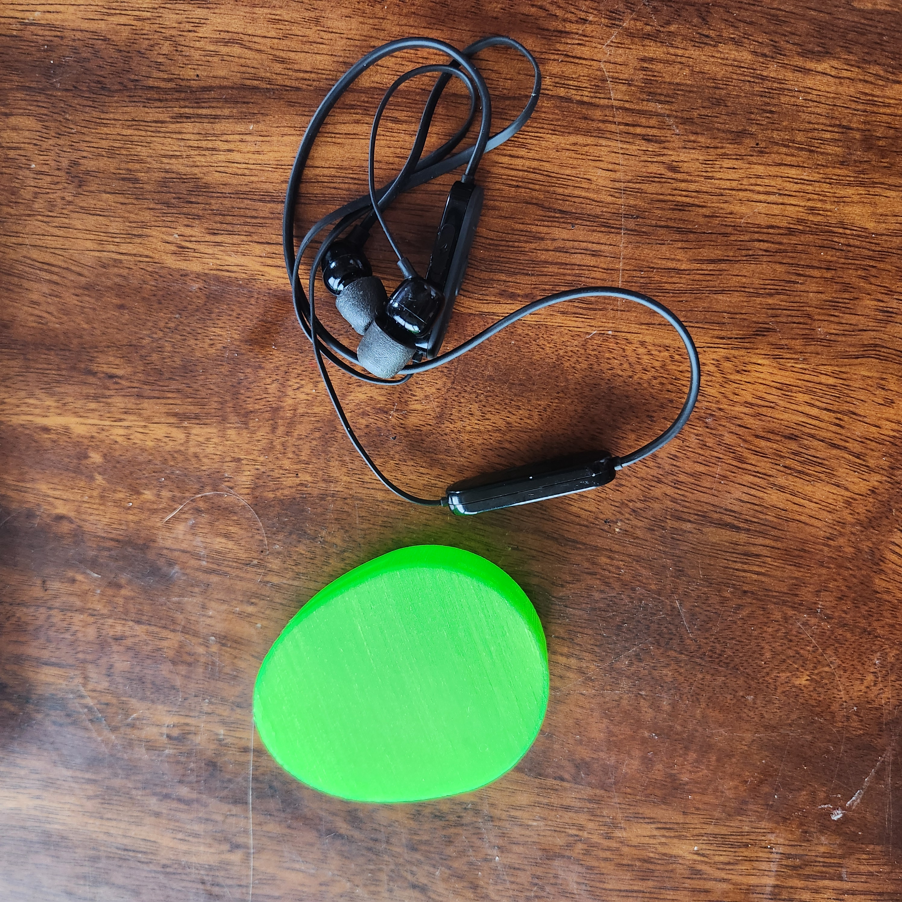 Miniatura 3 do modelo 3D EGG Ear Bud Case