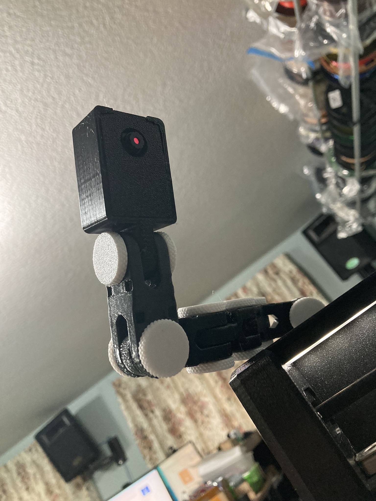 ESP32-Cam Mount for articulating arm by FloatingCam | Download free STL ...