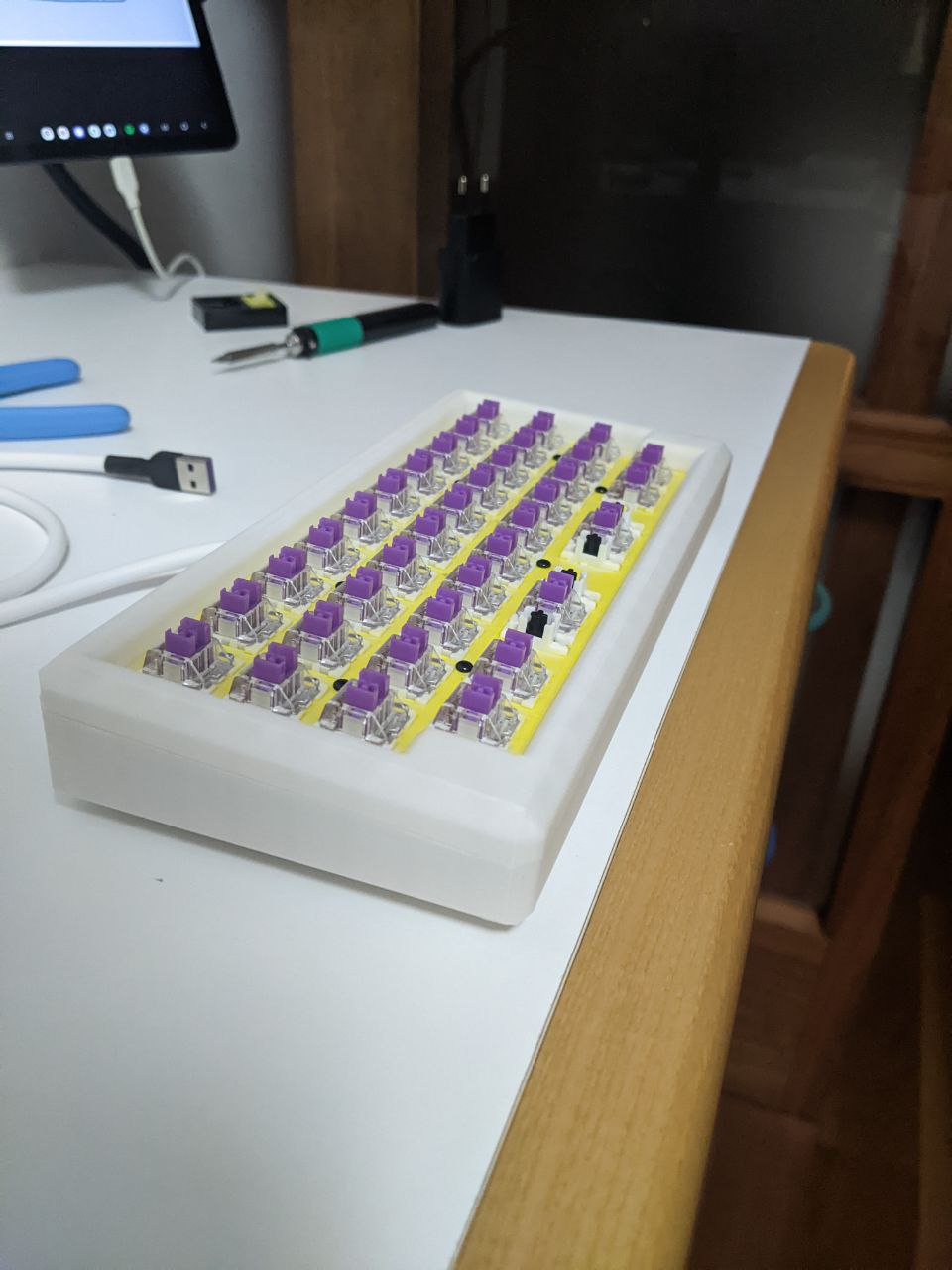 Petruziamini 40 handwired mechanical keyboard by becedbacad