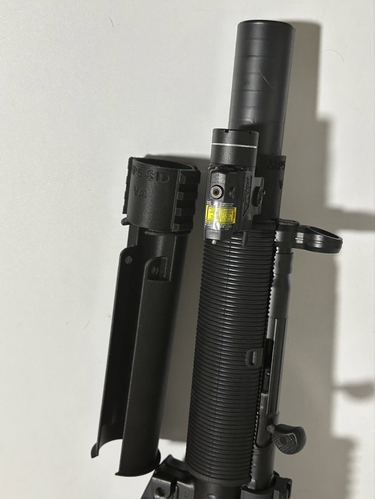 MP5-SD Shroud V4 (Optional Pic Rails & Tri-Lug Support)