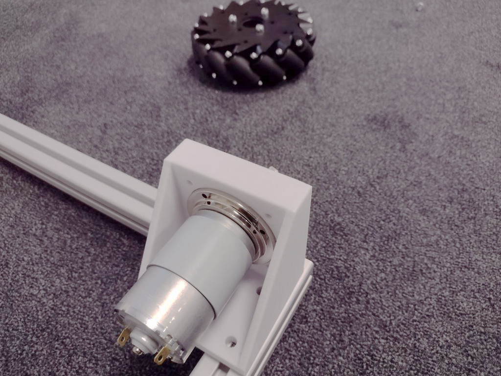 Mechanum wheel mount for pib.rocks por Jürgen Weigert | Descargar ...