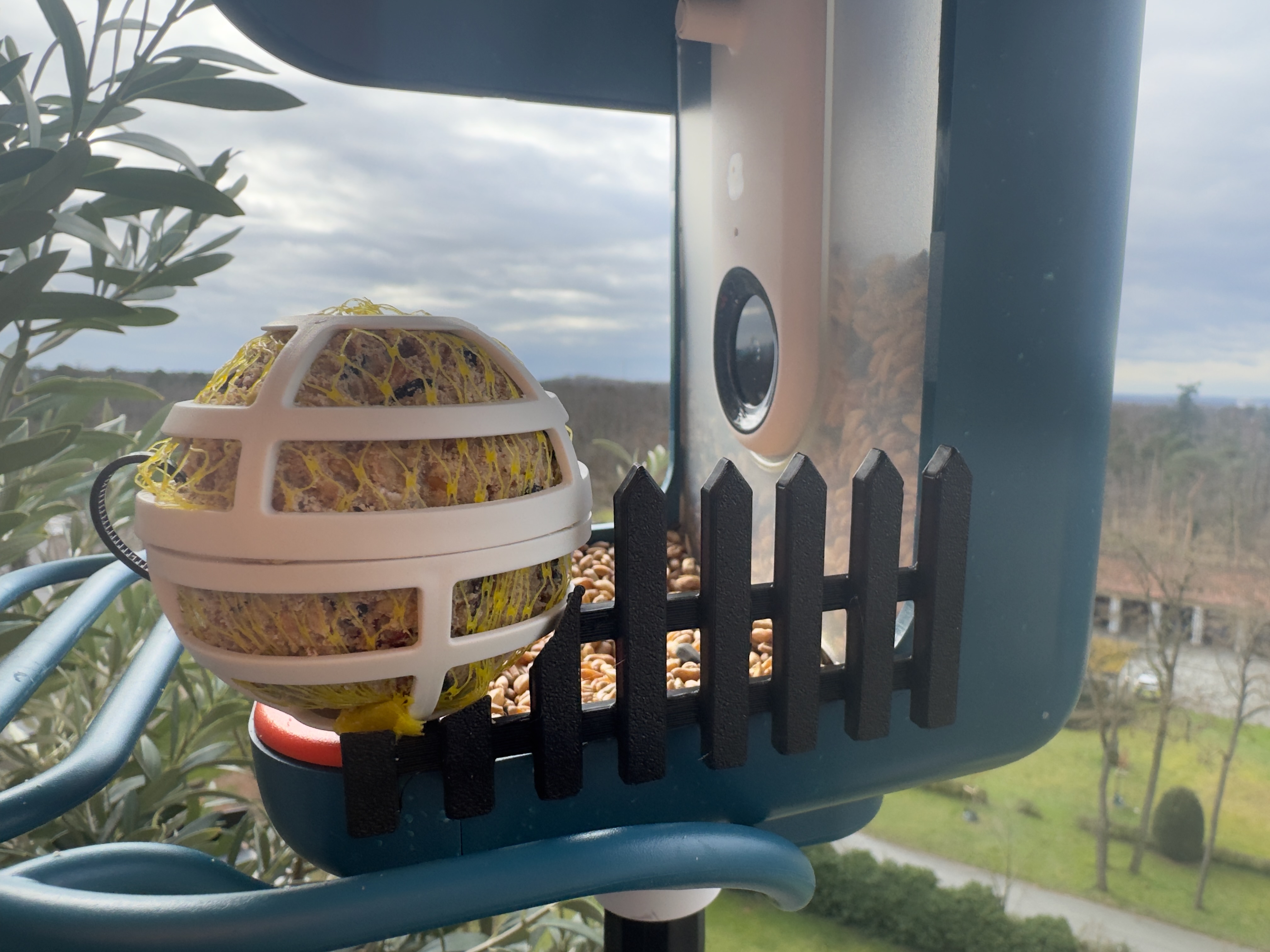 Bird Buddy Picket Fence For Suet Ball Holder by Domi Download free