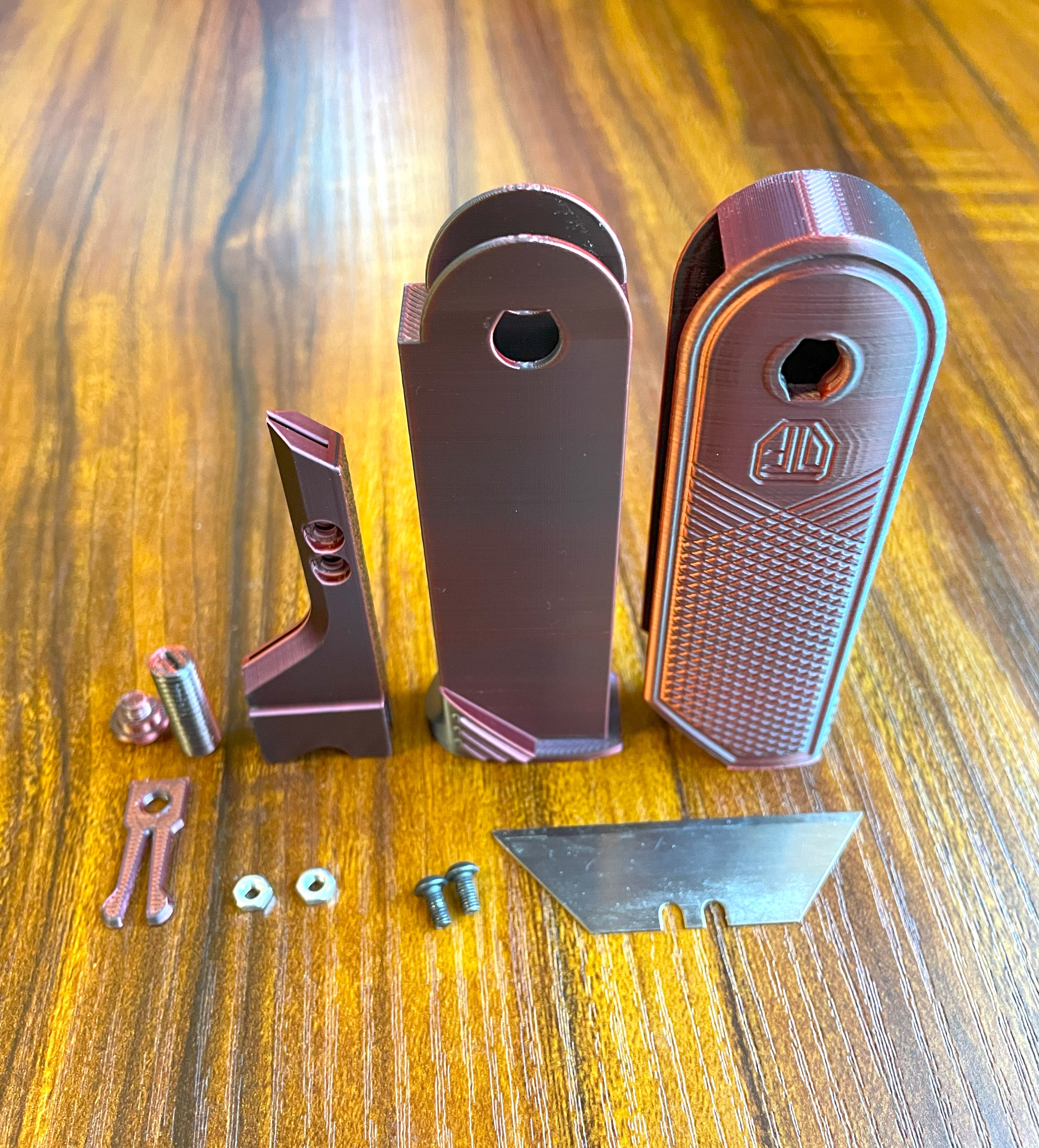 Miniatura 5 do modelo 3D Gravity Utility Knife