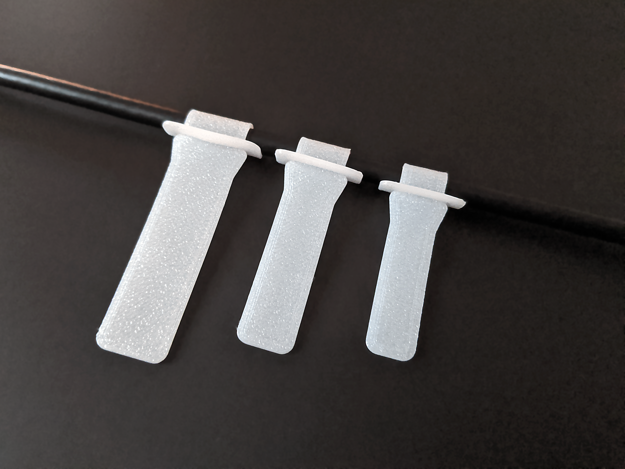Slim and fast cable tag / label (multiple sizes)