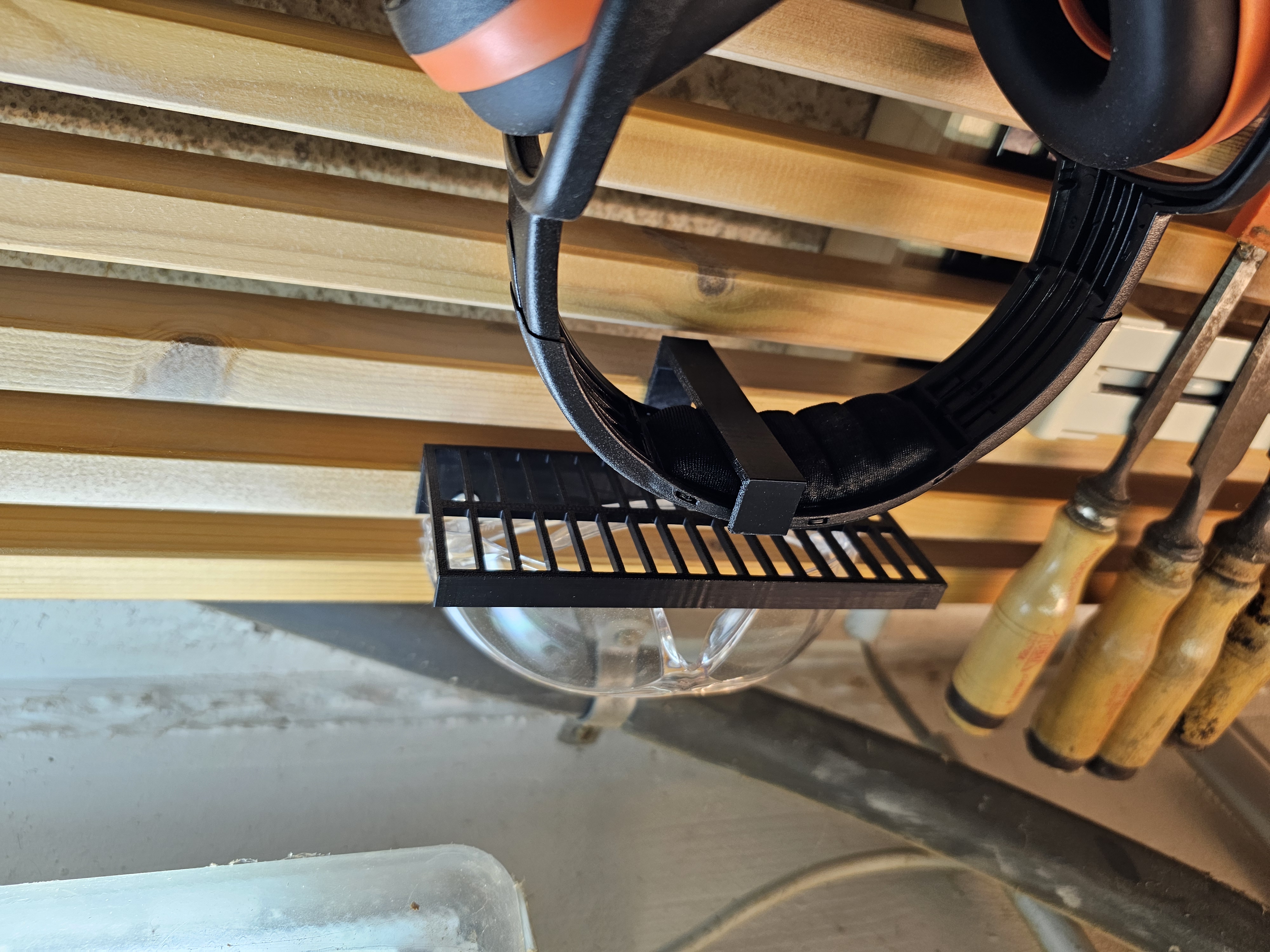 Brillenablage Werkstatt /  Glasses rack workshop