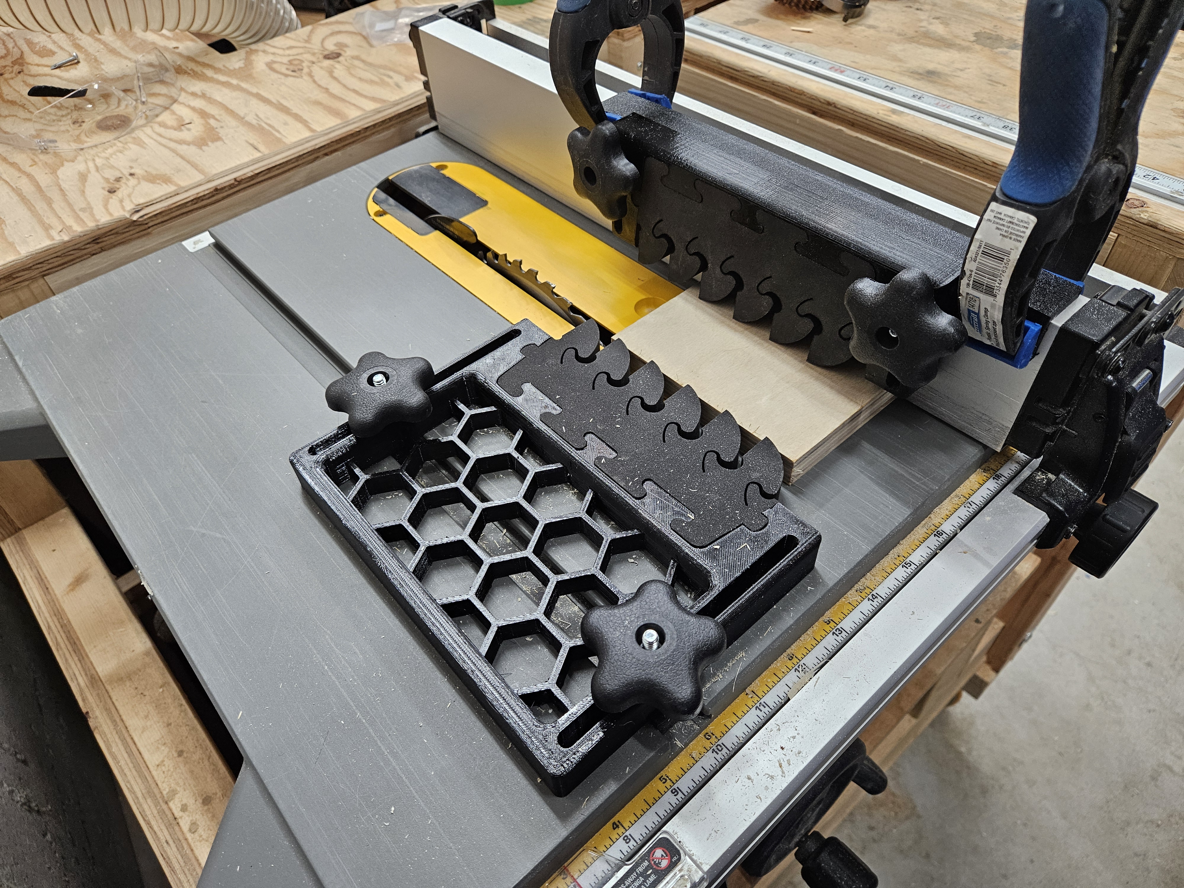 Table Saw/Router Table Feather Board