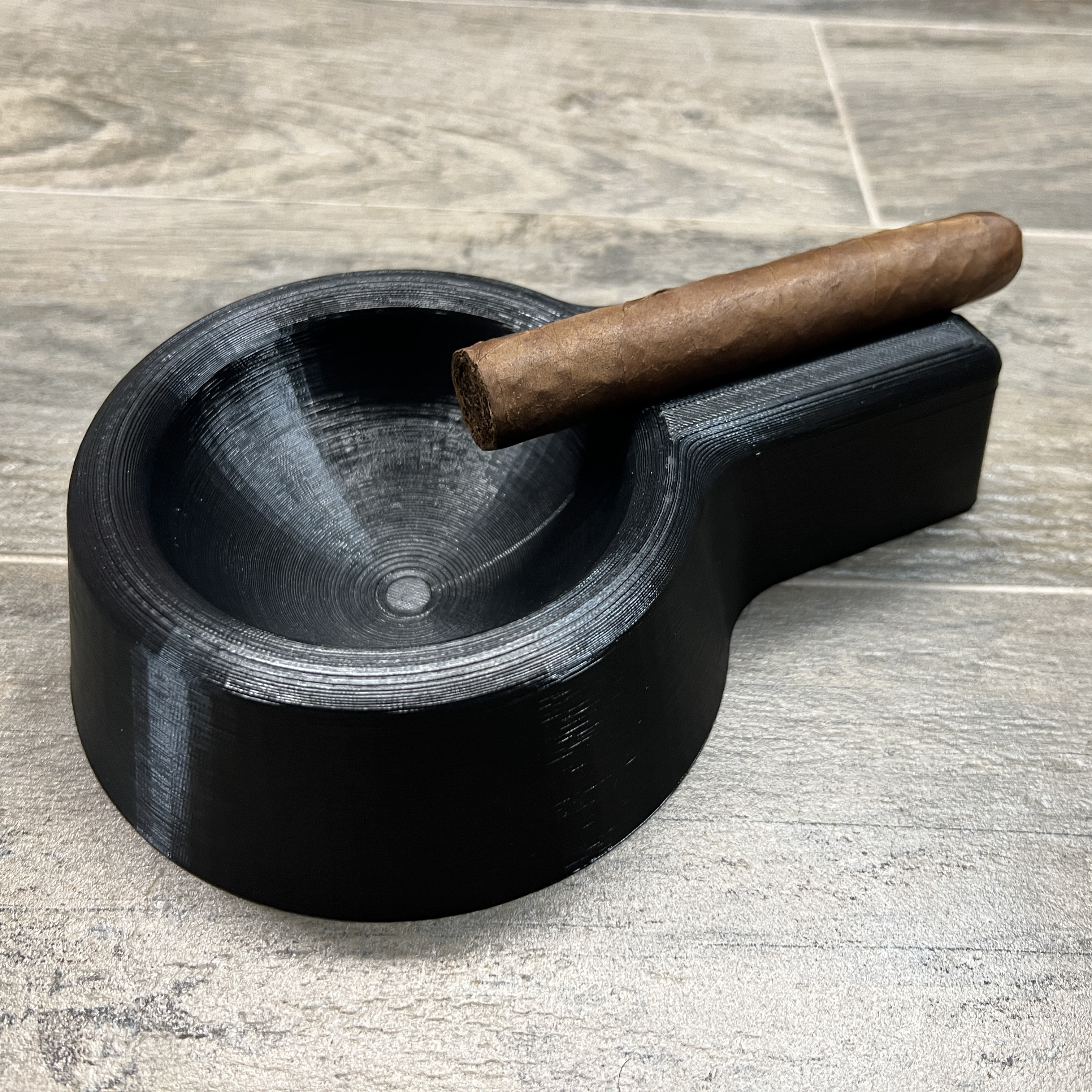 Cigar Ash Tray