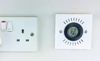 Hygrometer mount Faceplate (for British standard sockets)