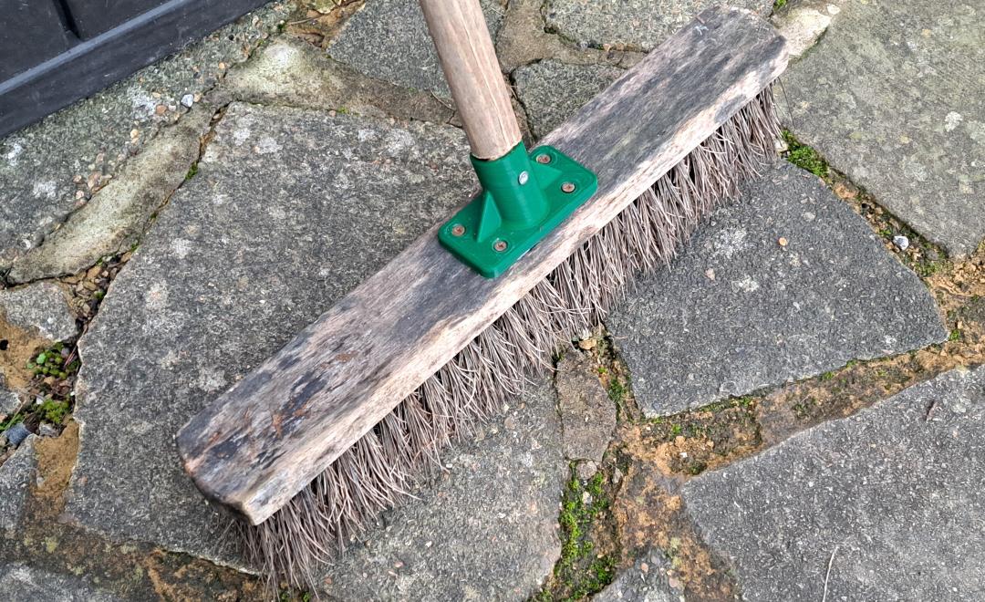 Broom Handle Replacement Bracket (Updated with extra sizes)