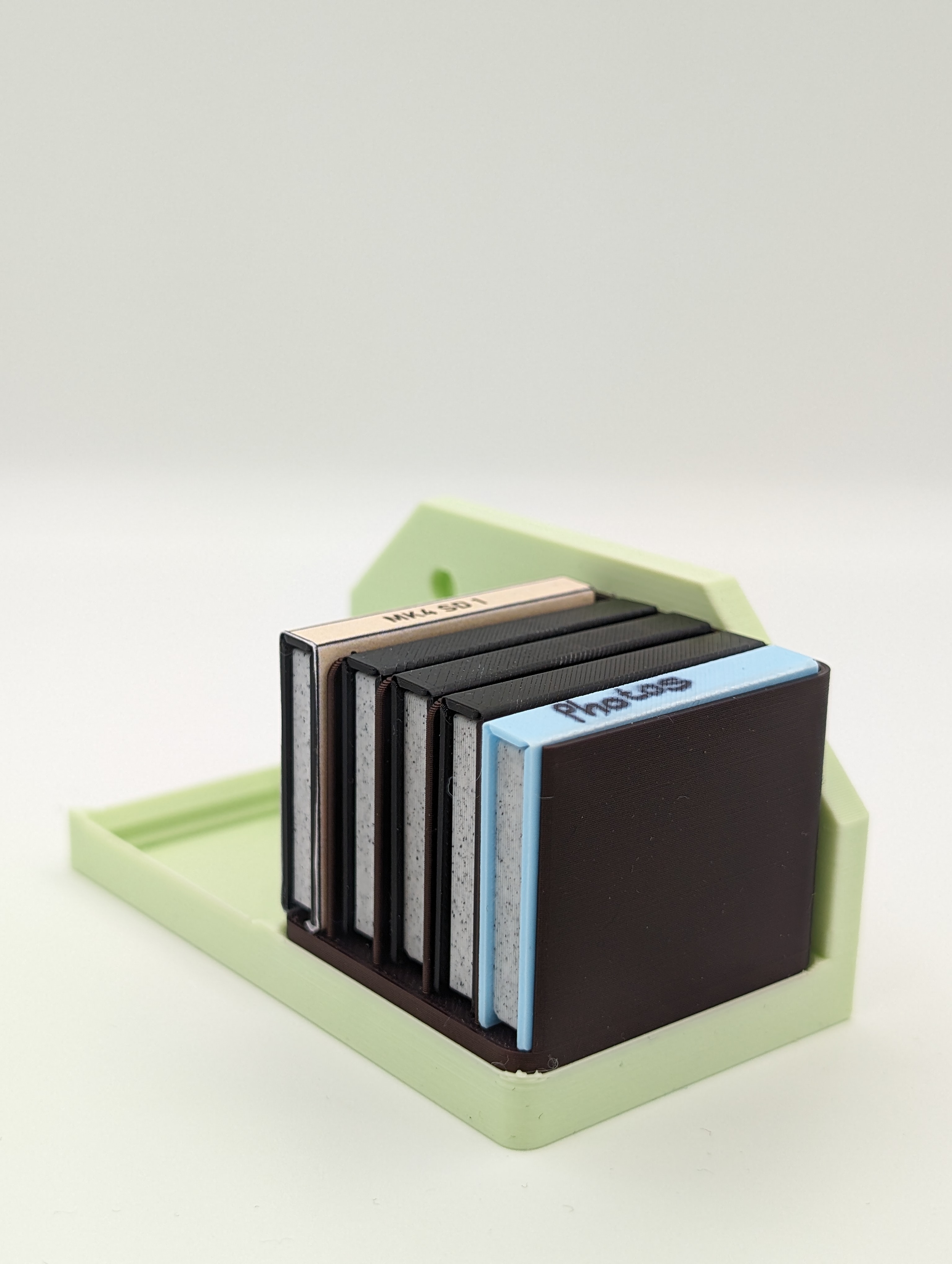 Gridfinity mini book holder